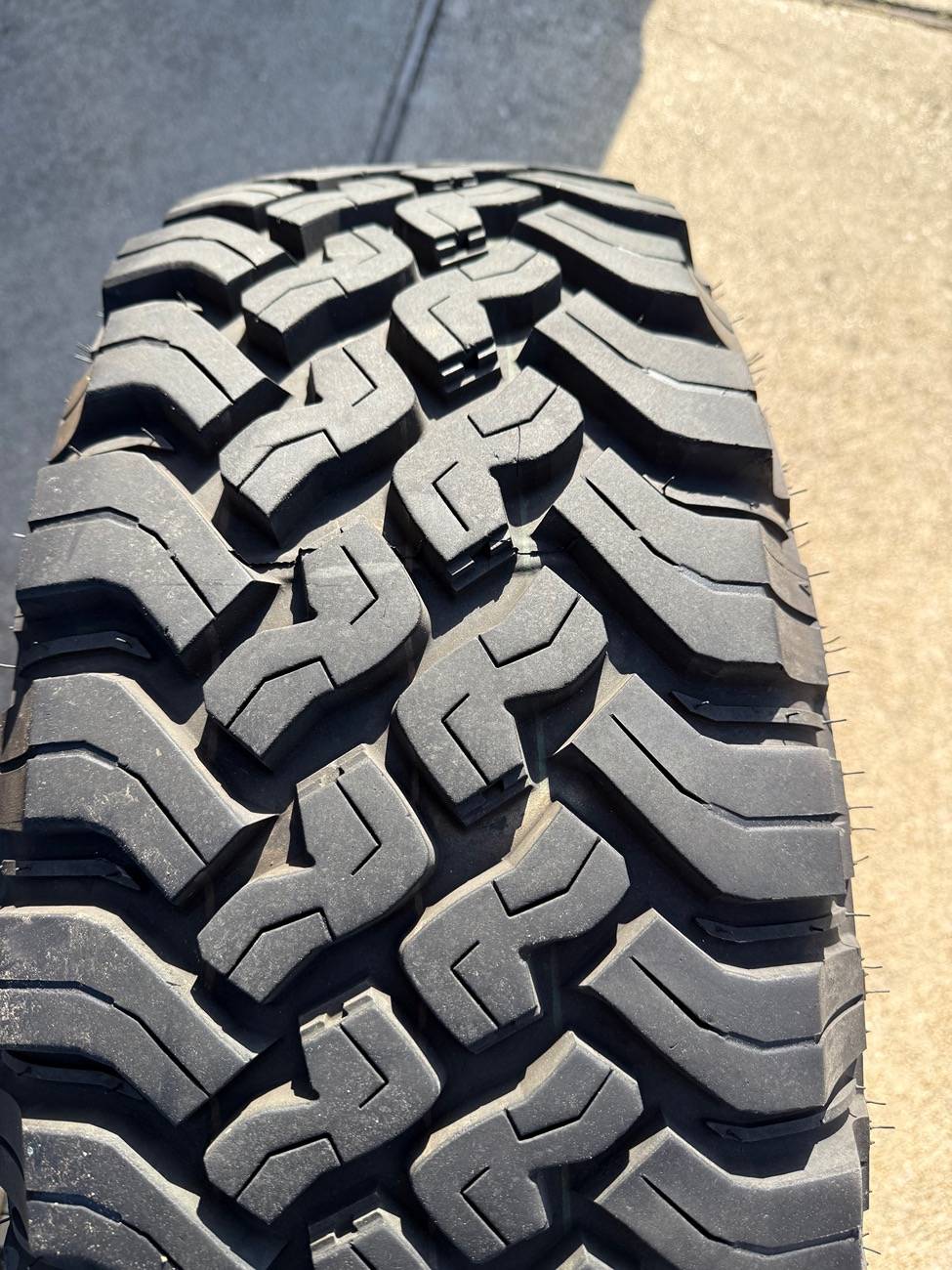 Jeep Gladiator ‘23 JTR Wheels and Tires IMG_0014