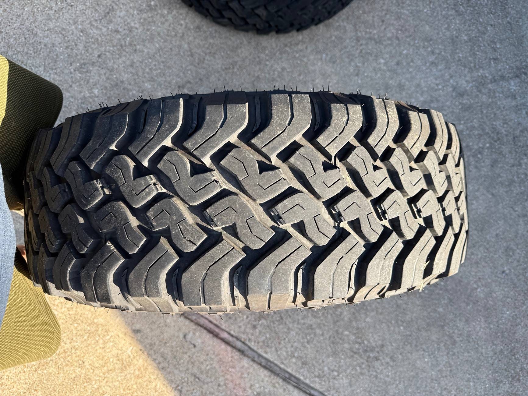 Jeep Gladiator ‘23 JTR Wheels and Tires IMG_0018