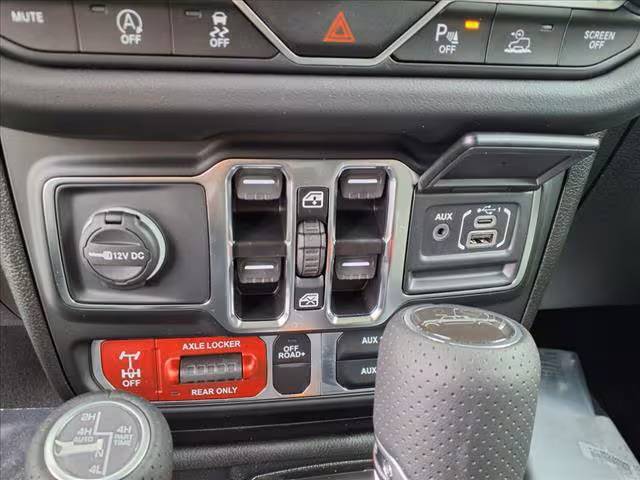 Jeep Gladiator 2025 Mojave X b1f93f75f0459ad8c8c2d2f9153a30fex
