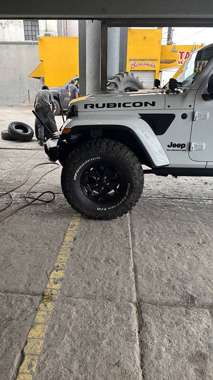 Jeep Gladiator How to do 37 inch tires 34B7908A-D909-4E7D-A0D8-5A00DC0F6CDF
