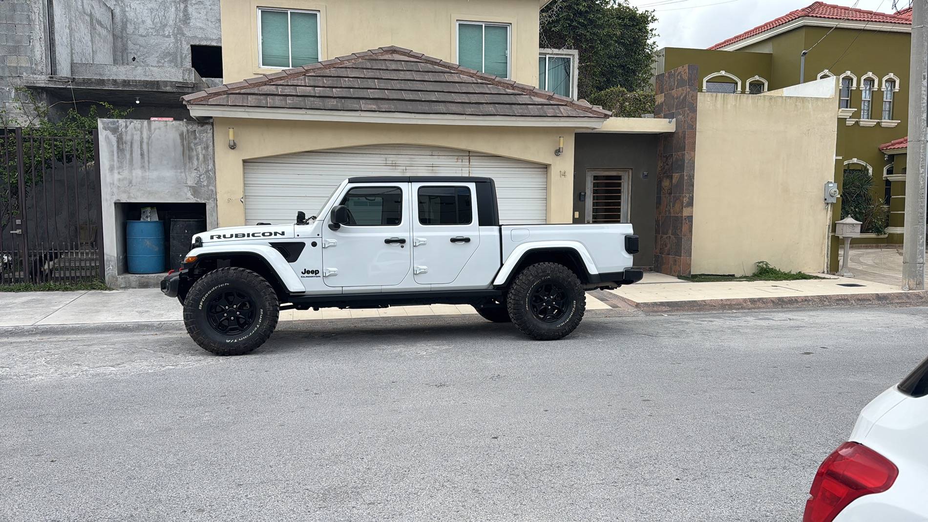 Jeep Gladiator How to do 37 inch tires 3E975A66-3B82-4AD2-A2BD-8AC7B9E795ED