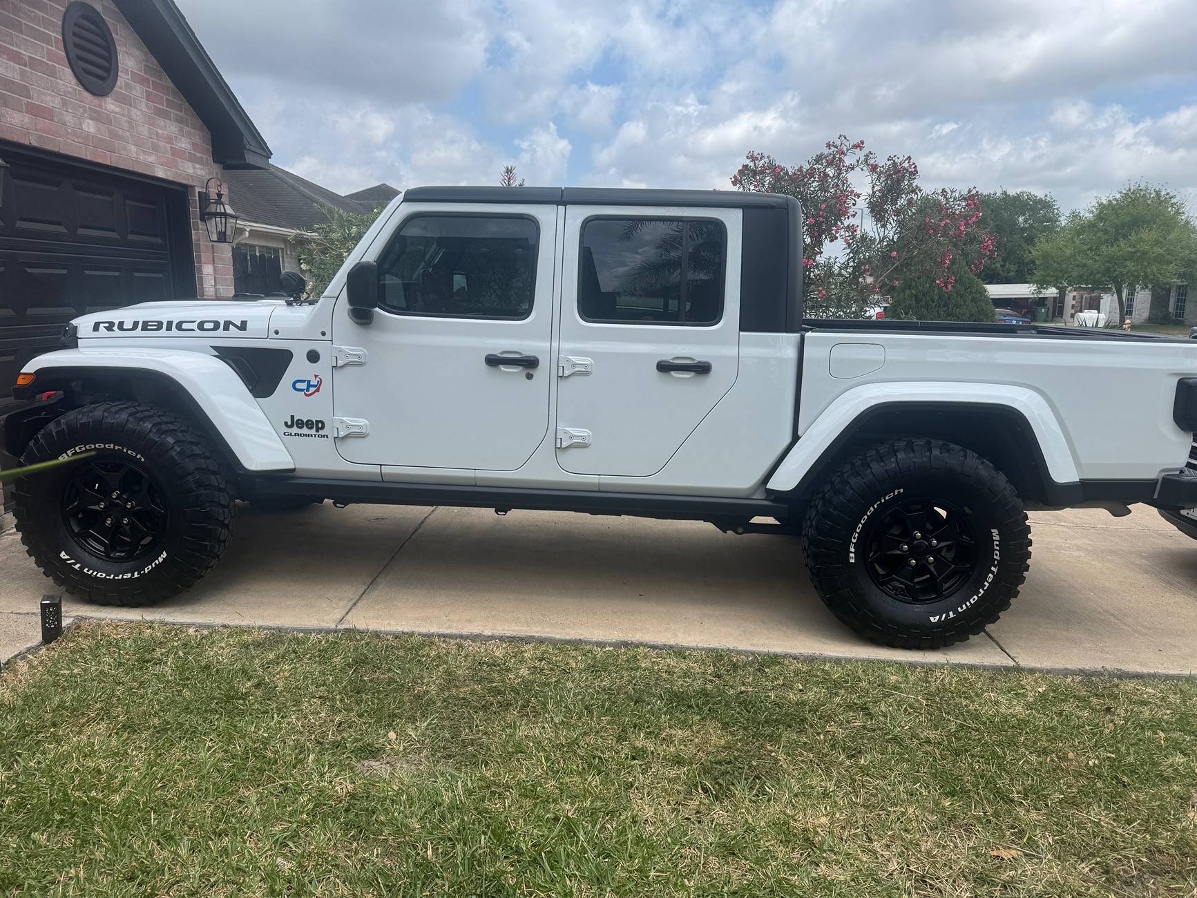 Jeep Gladiator How to do 37 inch tires IMG_2586