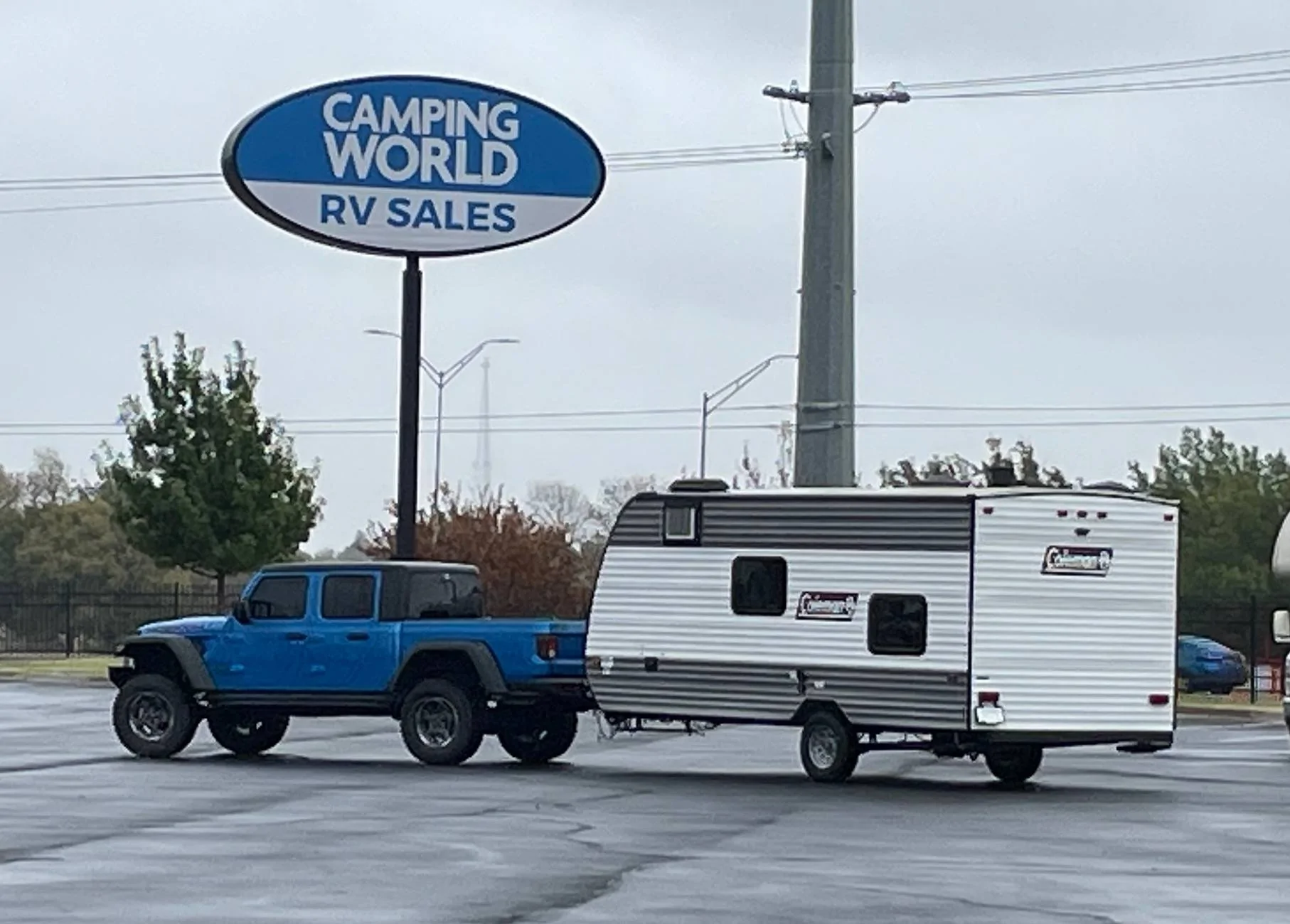 Jeep Gladiator Clayton Overland Plus vs Metalcloak Gamechanger - with towing IMG_2433