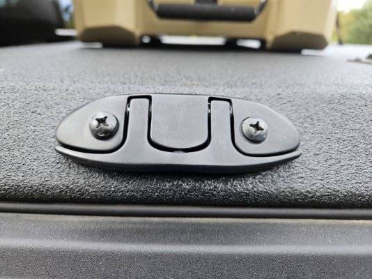 Jeep Gladiator DiamondBack Switchback Cover Image 31