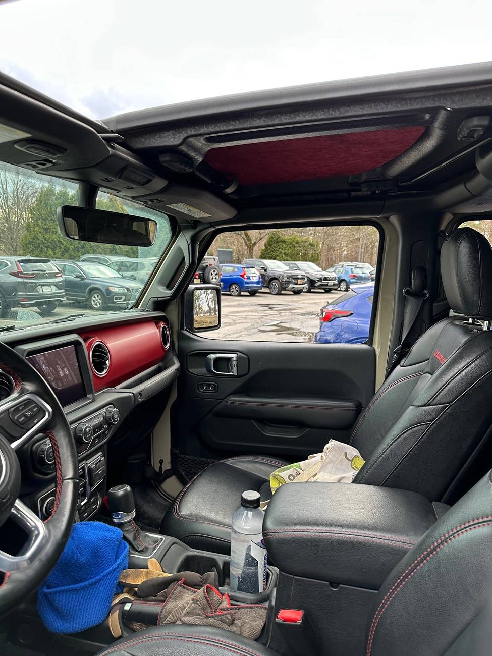 Jeep Gladiator Hotheads sound assassin with factory headliner works great! IMG_4045