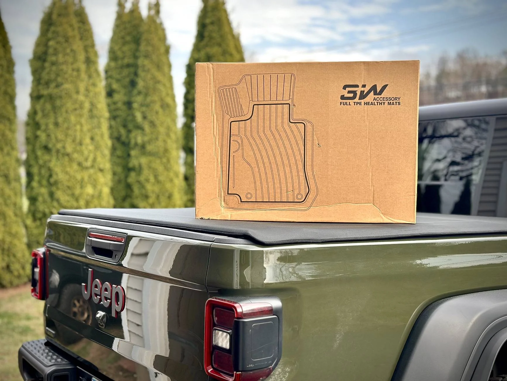 Jeep Gladiator Floor Mat Review, 3W vs Mopar; Photo Heavy IMG_7465