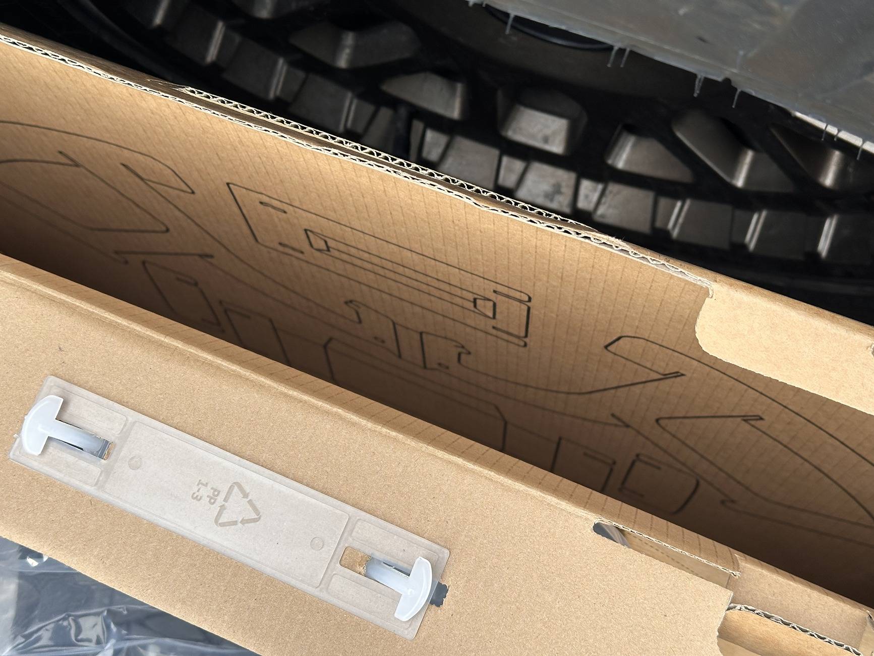 Jeep Gladiator Floor Mat Review, 3W vs Mopar; Photo Heavy IMG_7469