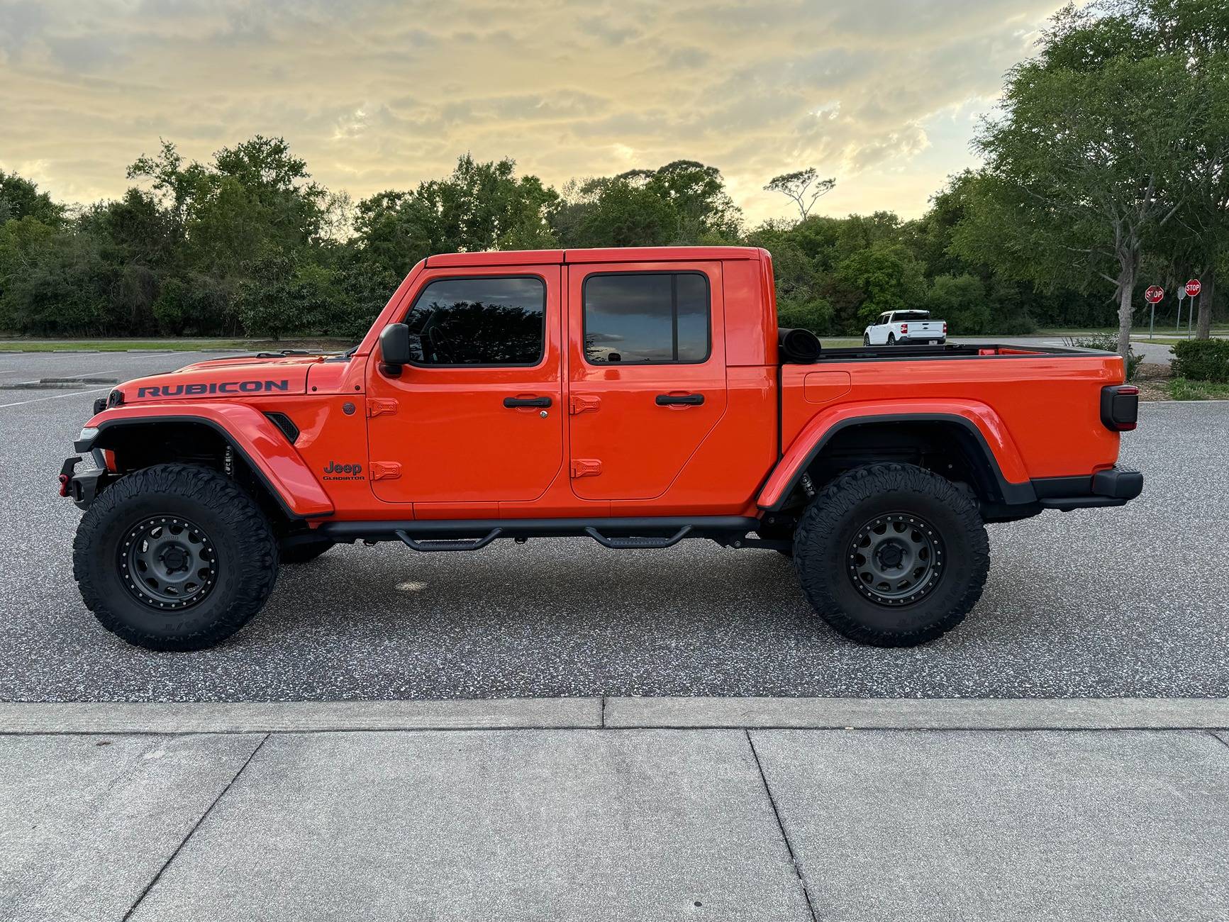 Jeep Gladiator 2020 Jeep Gladiator Rubicon Punk'n Mopar Warranty until October 2026 IMG_7368