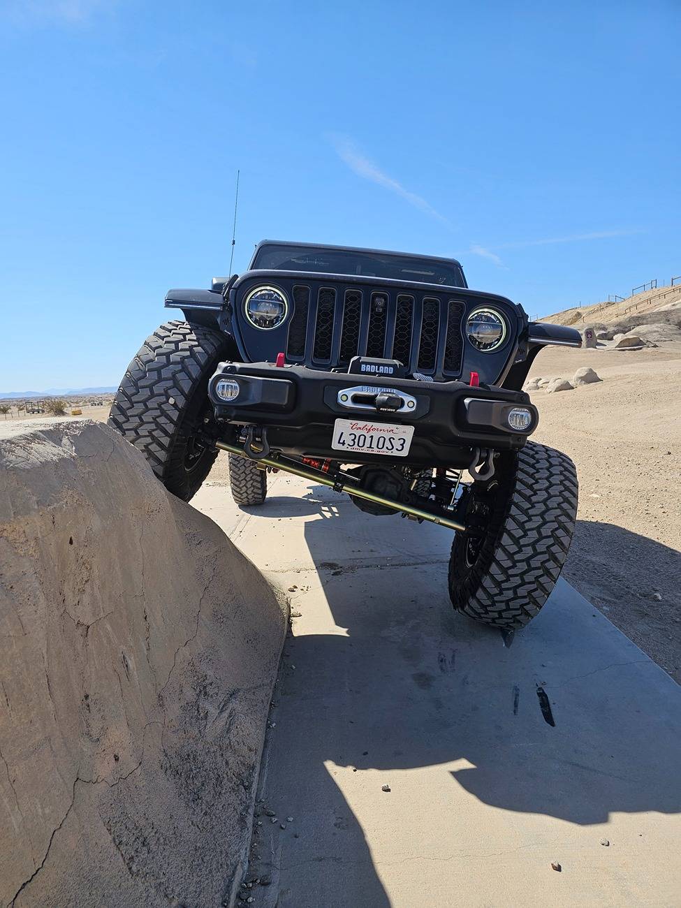 Jeep Gladiator 38x13.50x17 20241011_120611