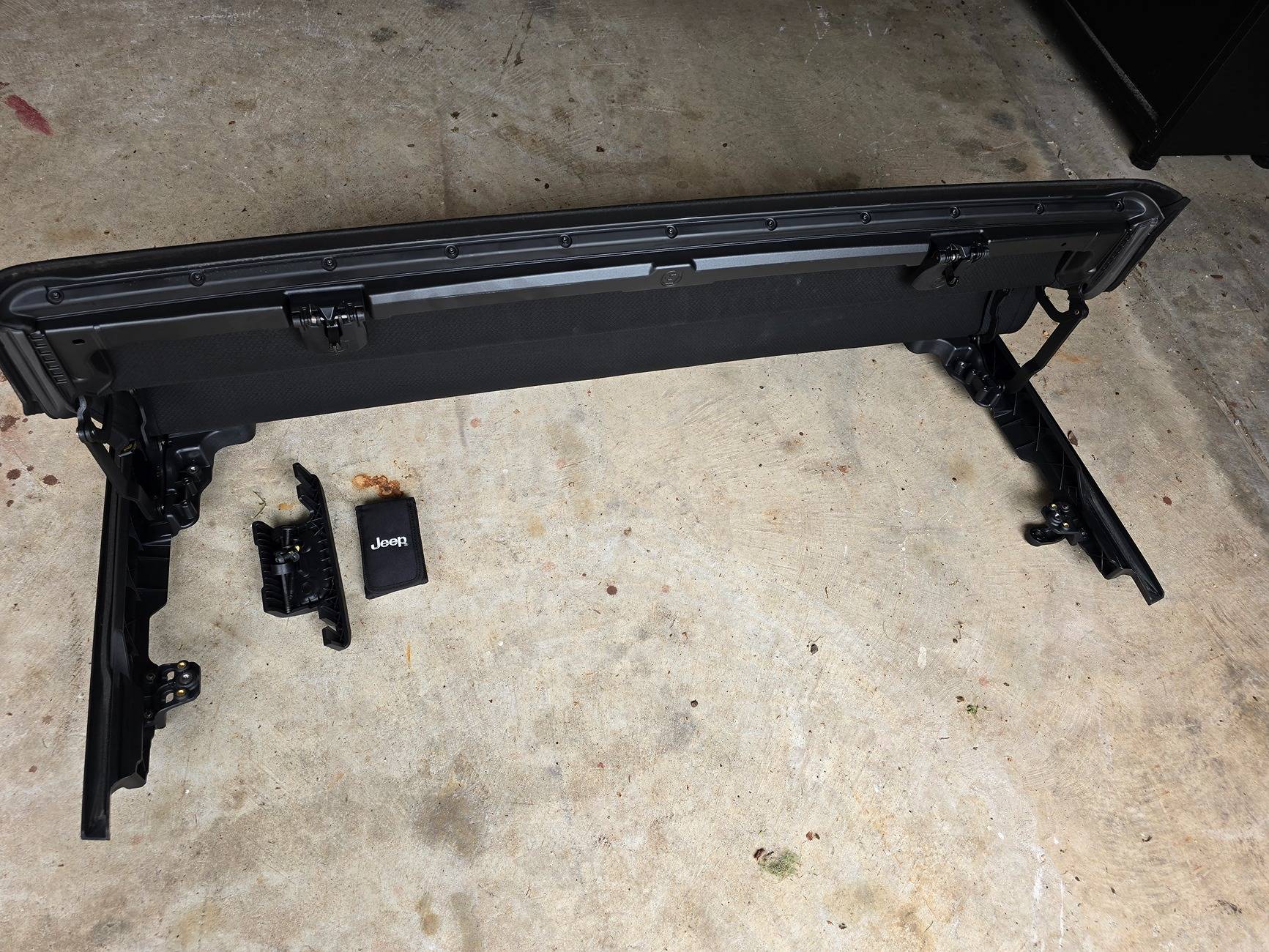 Jeep Gladiator [SOLD] Sunrider for Hardtop (Coldspring/Lake Livingston) 20250404_115728