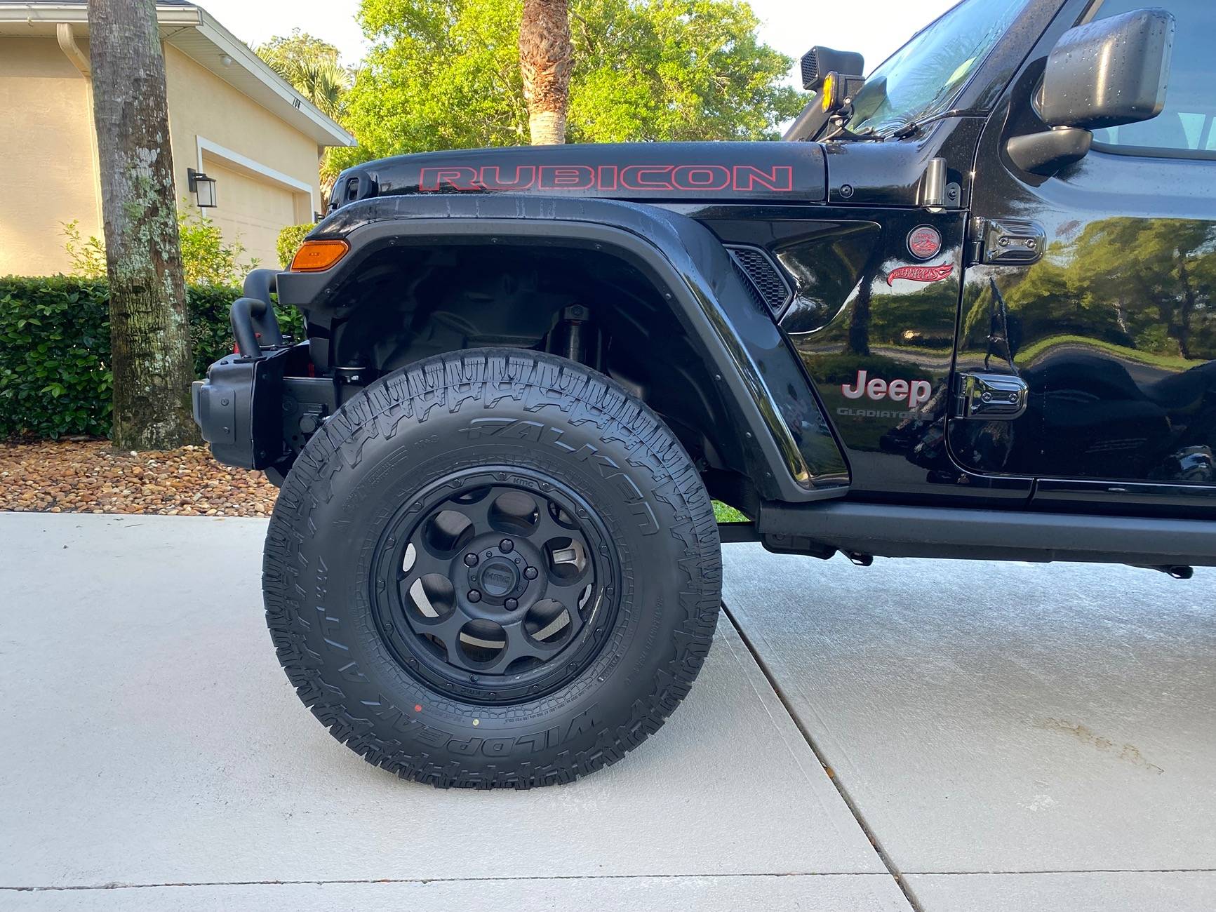 Jeep Gladiator Anyone go with more narrow 35” tires? IMG_0199