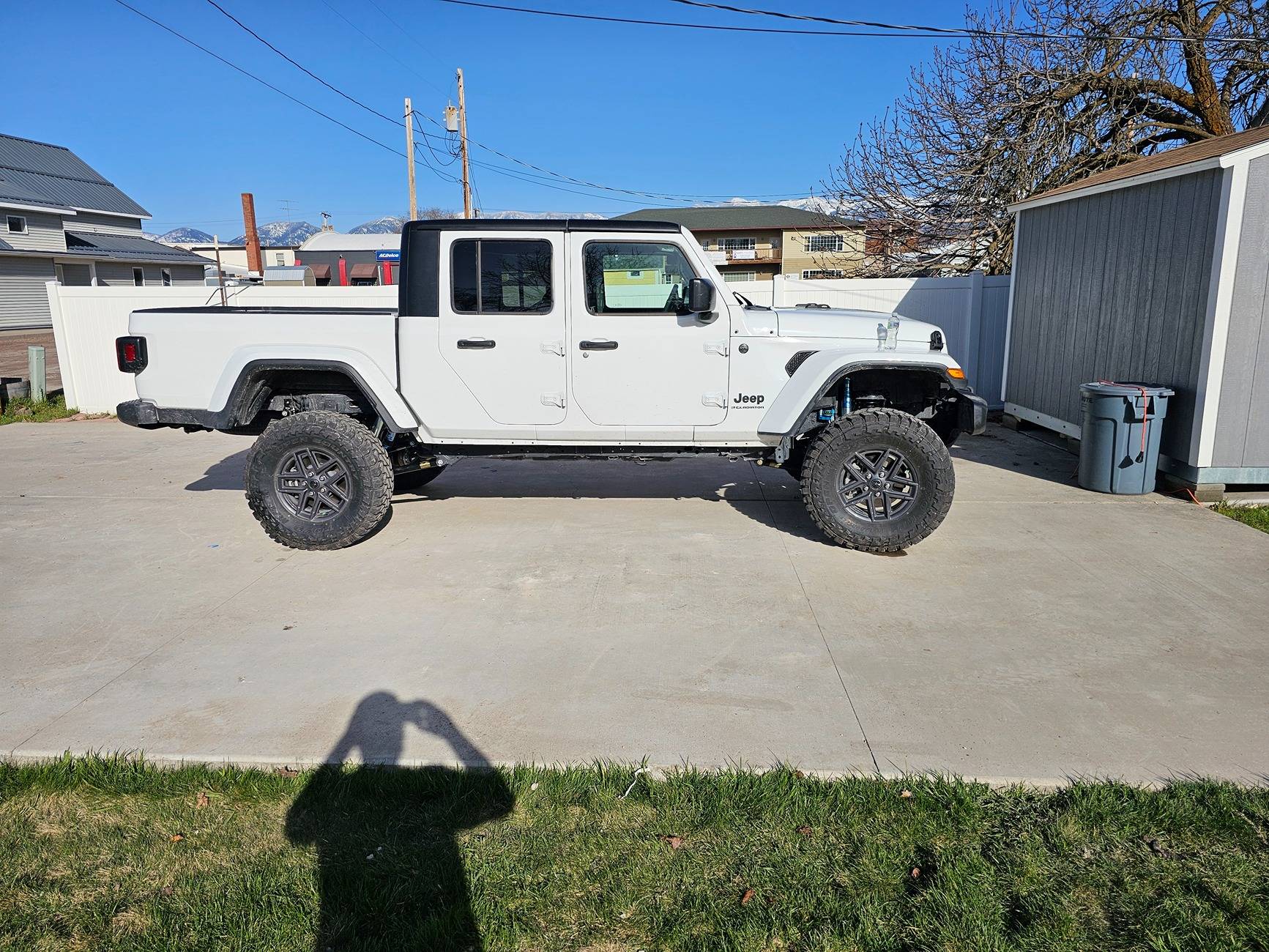 Jeep Gladiator 2024 gladiator jt lifts/mods 1000011375