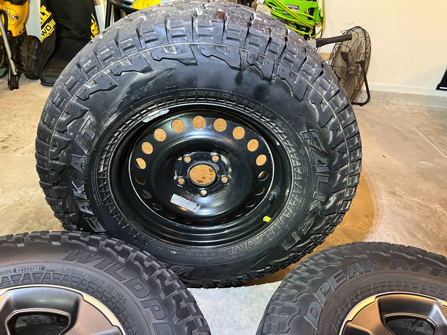 Jeep Gladiator Rubicon Yard Sale - Misc. Take Off Parts For Sale IMG_3865