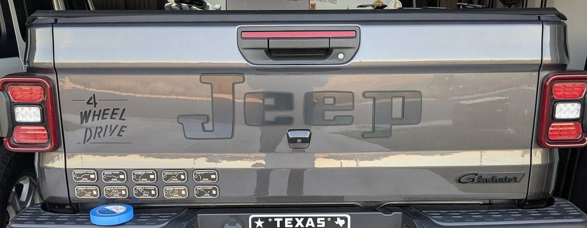 Jeep Gladiator "JEEP" tailgate badge mods? PXL_20250111_233918927