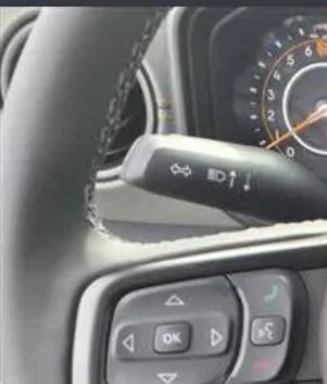 Jeep Gladiator 2025 Mojave X 1744330954006-vs