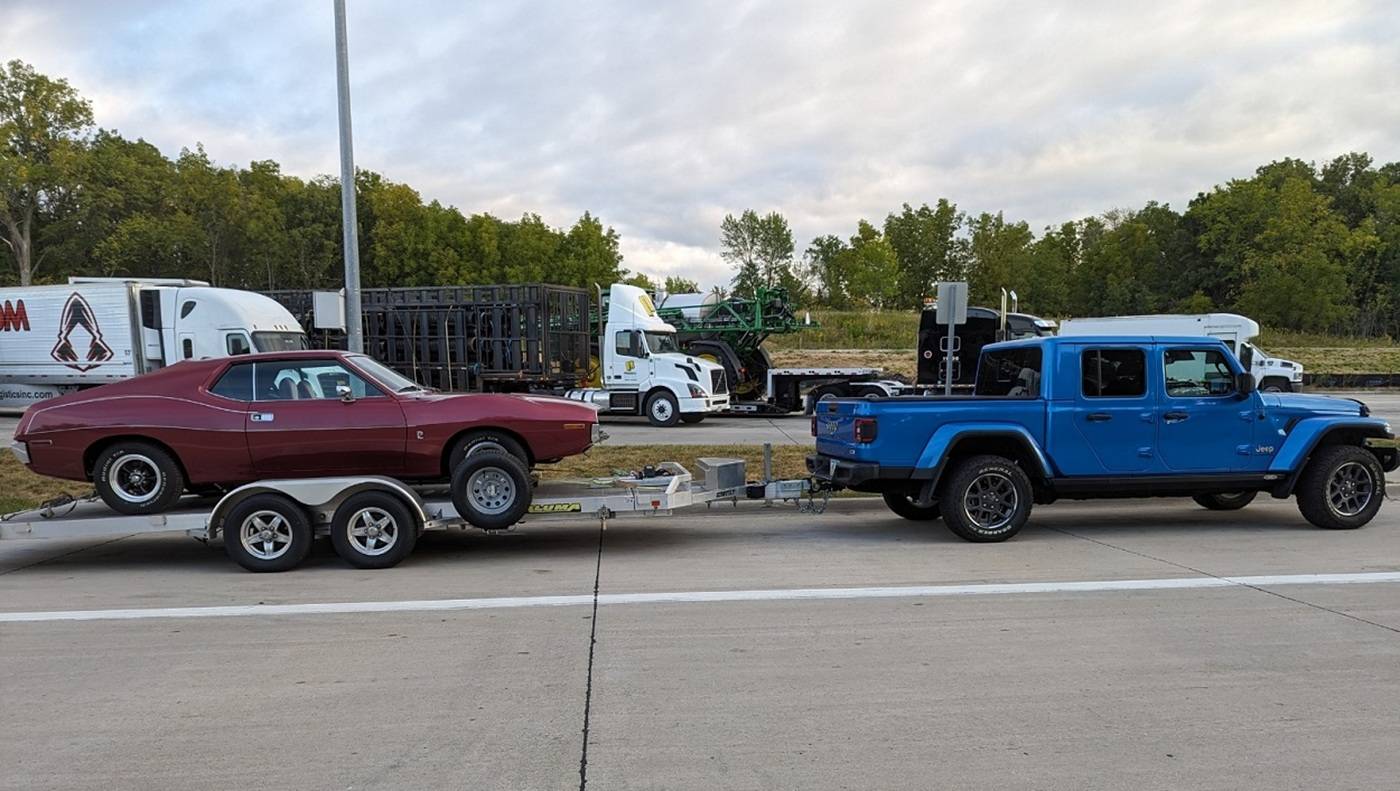 Jeep Gladiator So, what is everybody towing? Jeep-towing-Javelin