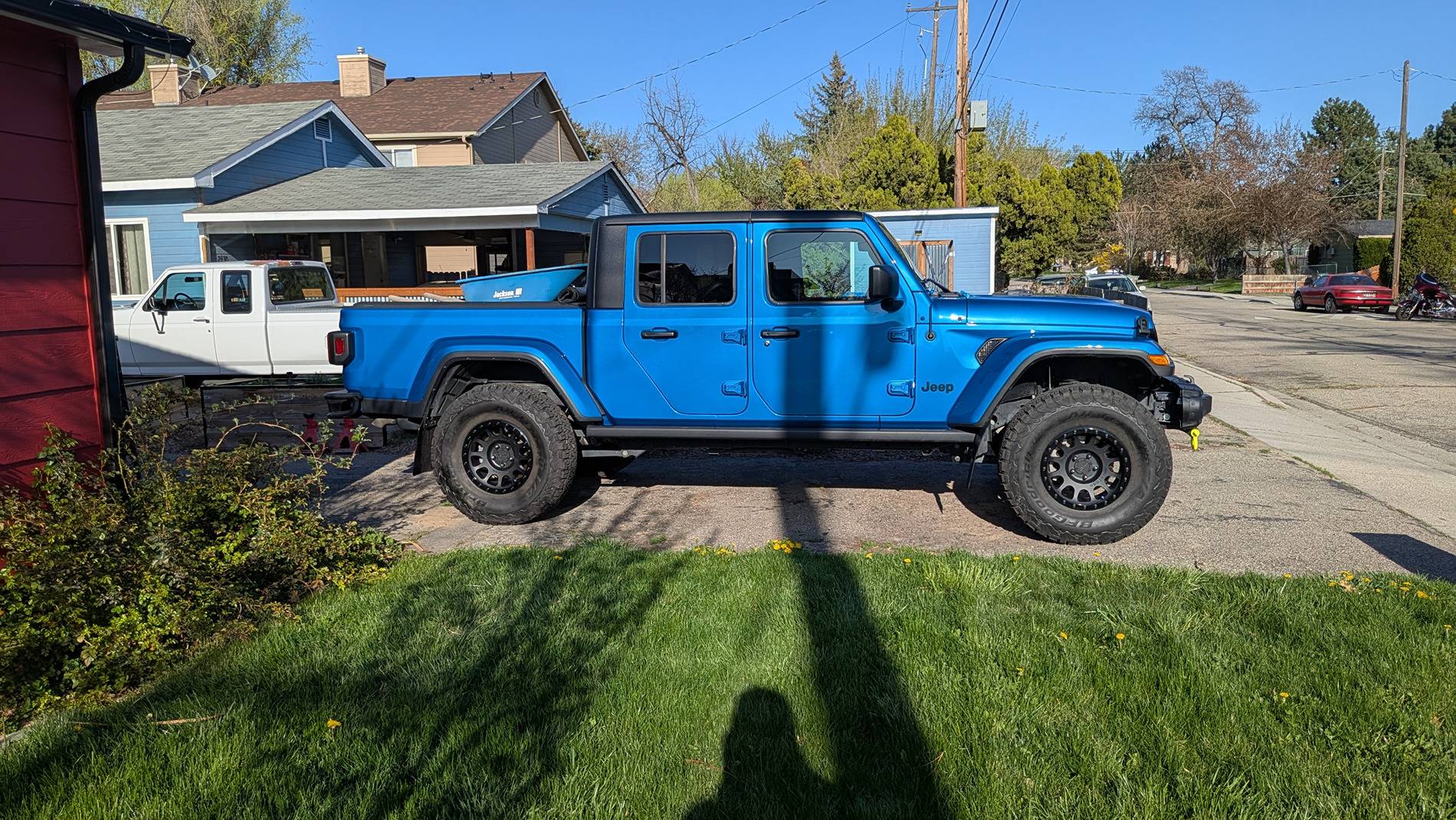 Jeep Gladiator Lets see all those Gladiators with lifts and bigger tires! PXL_20250413_000630725.MP
