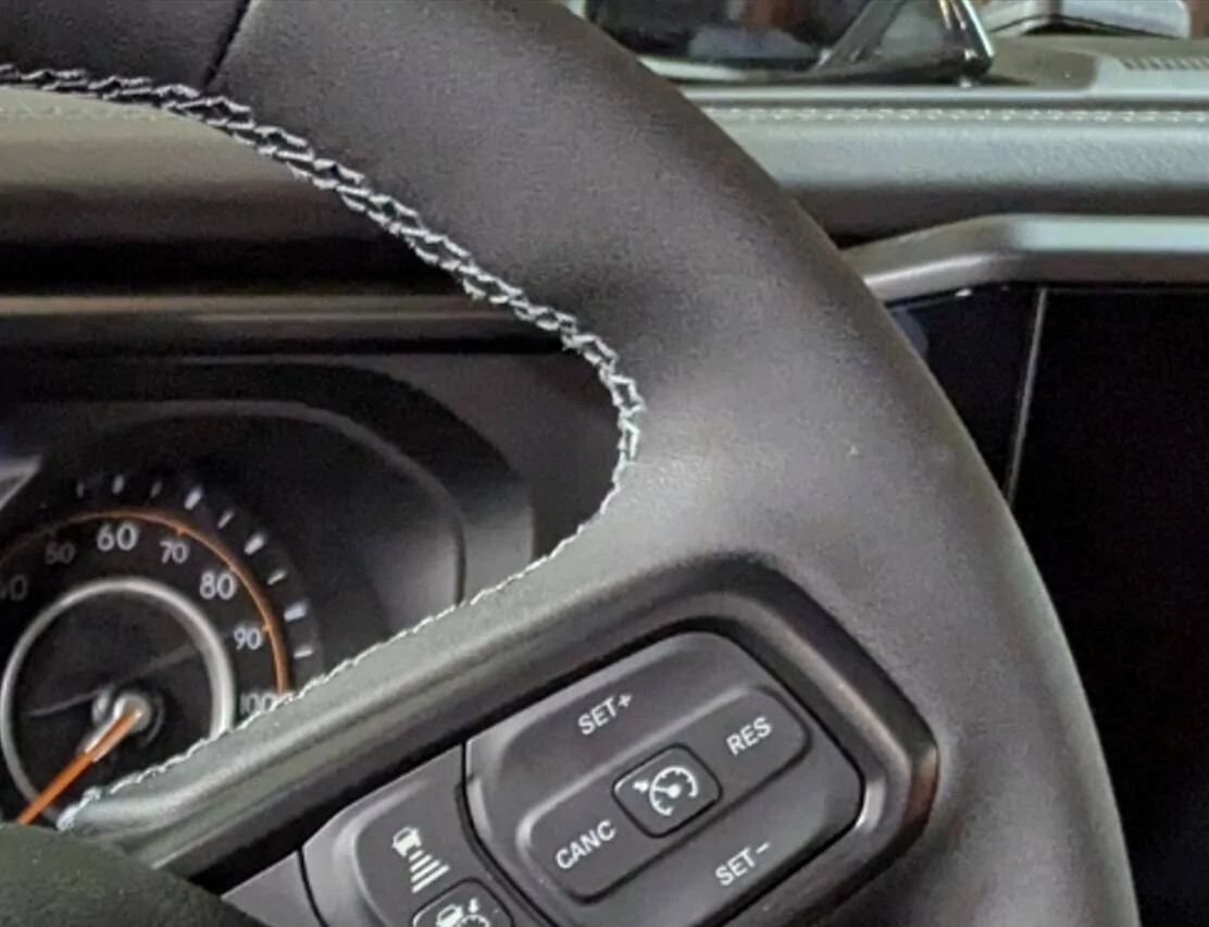 Jeep Gladiator 2025 Mojave X Screenshot 2025-04-13 193309