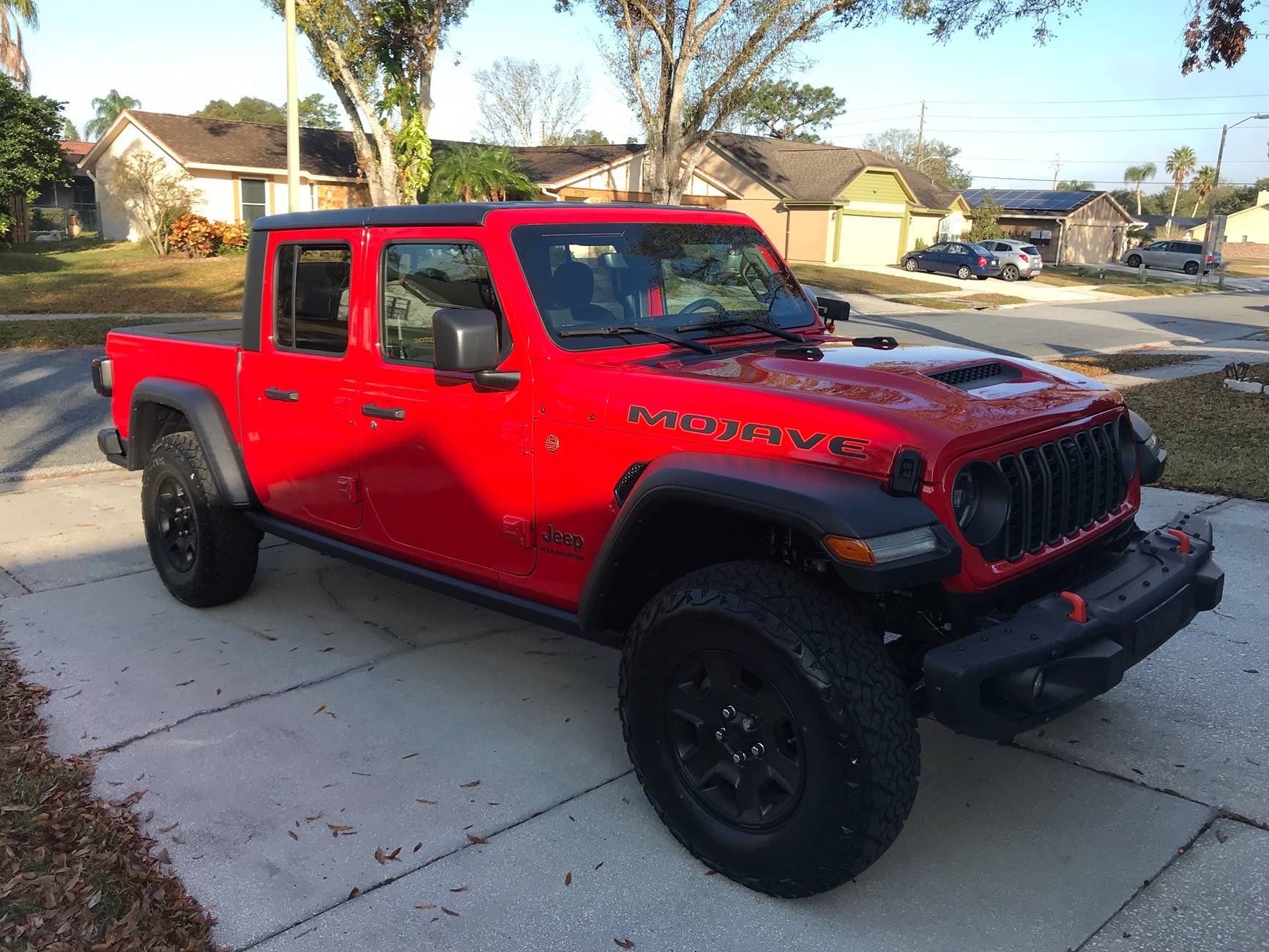 Jeep Gladiator Mickey Thompson Baja Boss AT 255/85/17 (35" Pizza Cutters). IMG_6974