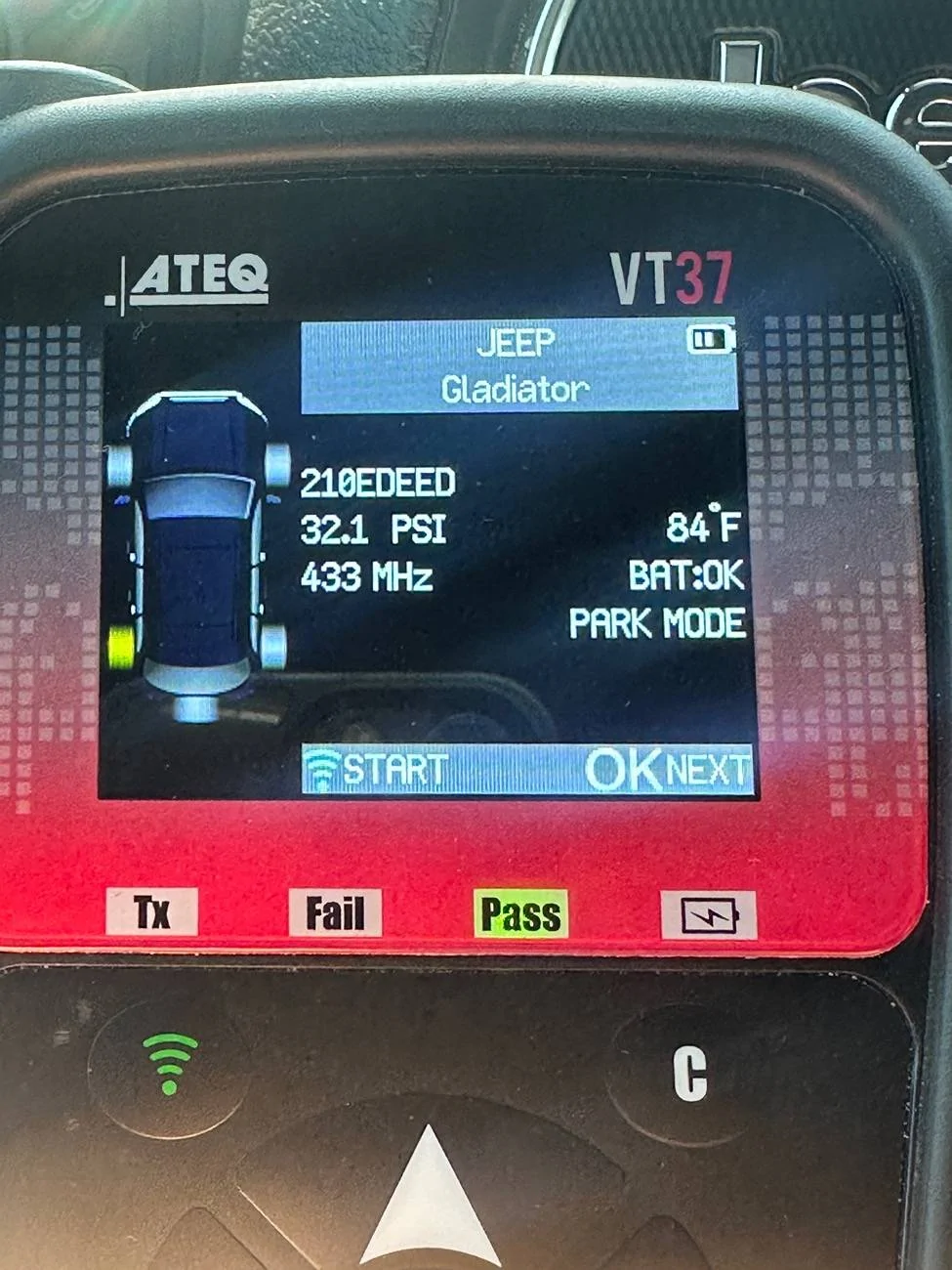 Jeep Gladiator TPMS unavailable after tire swap IMG_1368