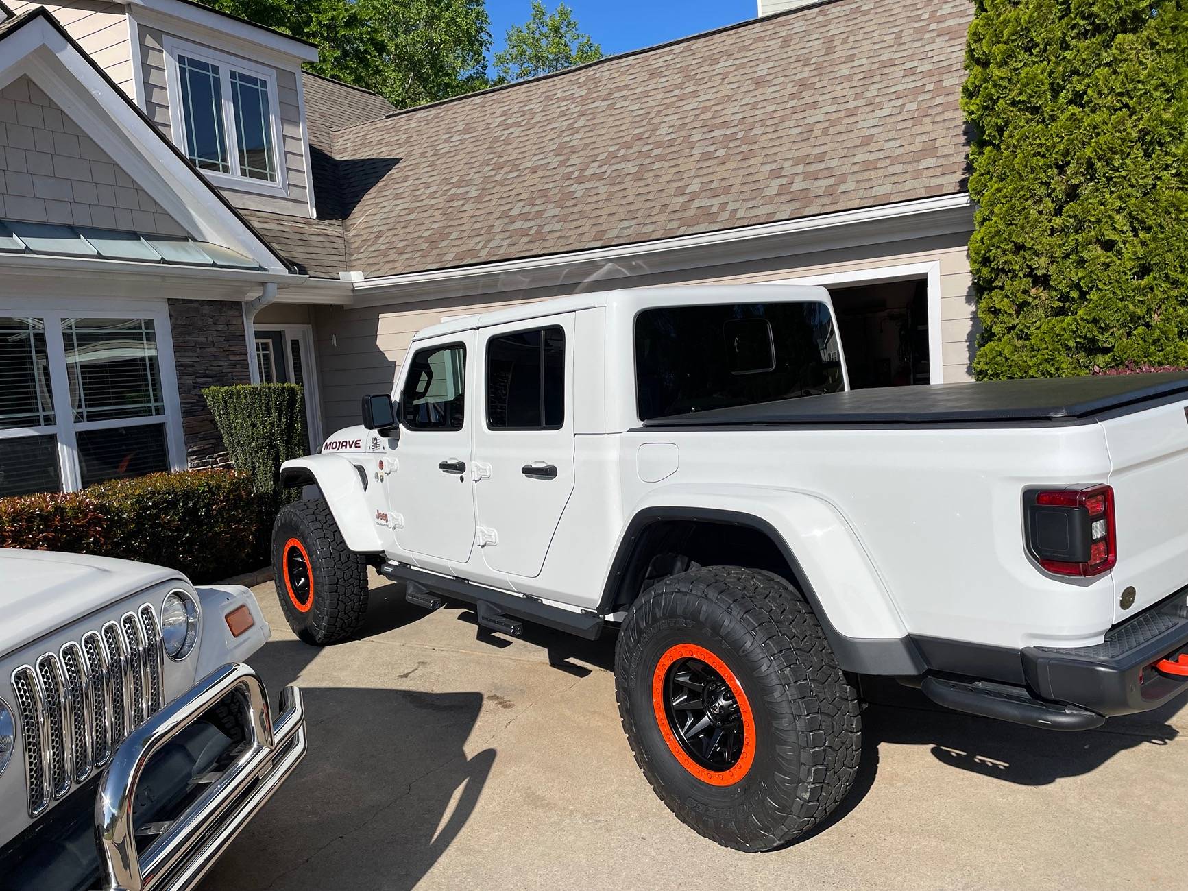 Jeep Gladiator swap out 37 inch tires for a better ride IMG_0538