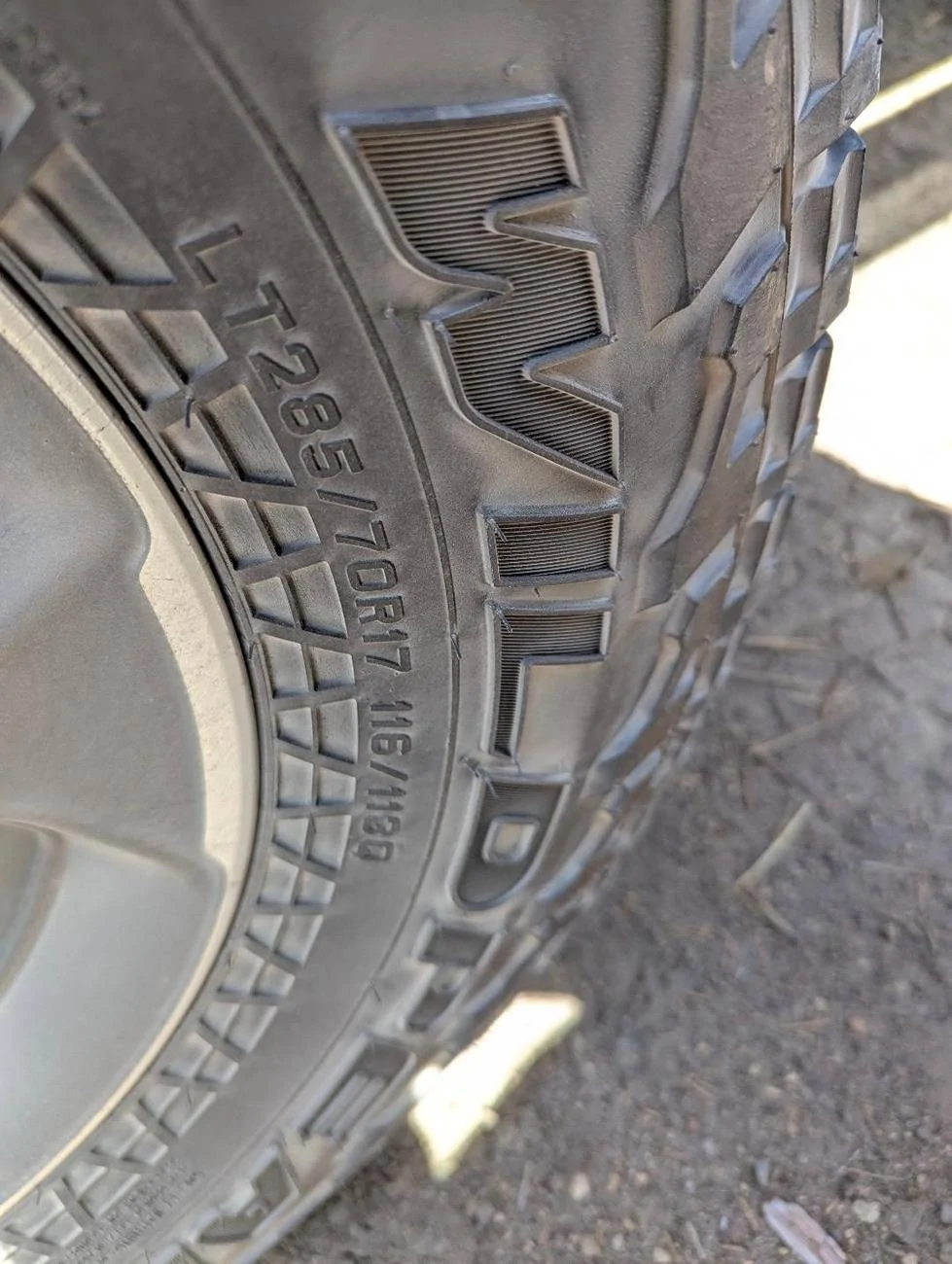 Jeep Gladiator Falken Wildpeak AT3W LT285/70R17 (Set of 4) 3 Peak Mtn Rated LIke New $500 Info2