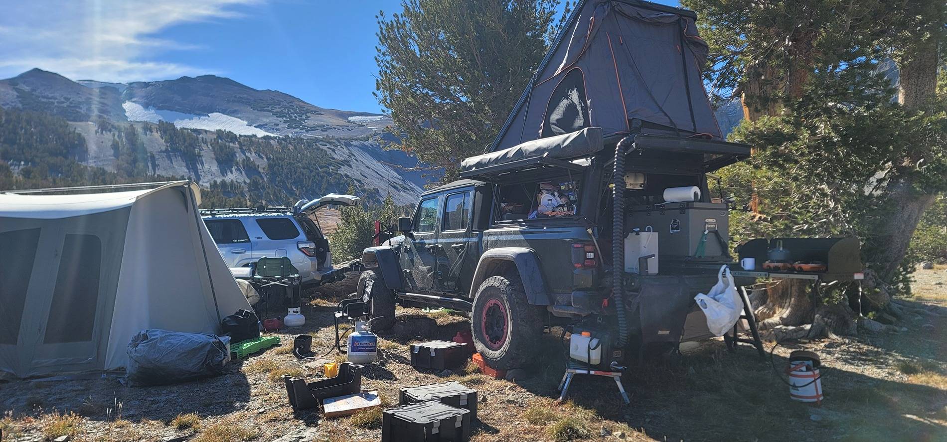 Jeep Gladiator Kitchen slideout in bed 20231012_102601
