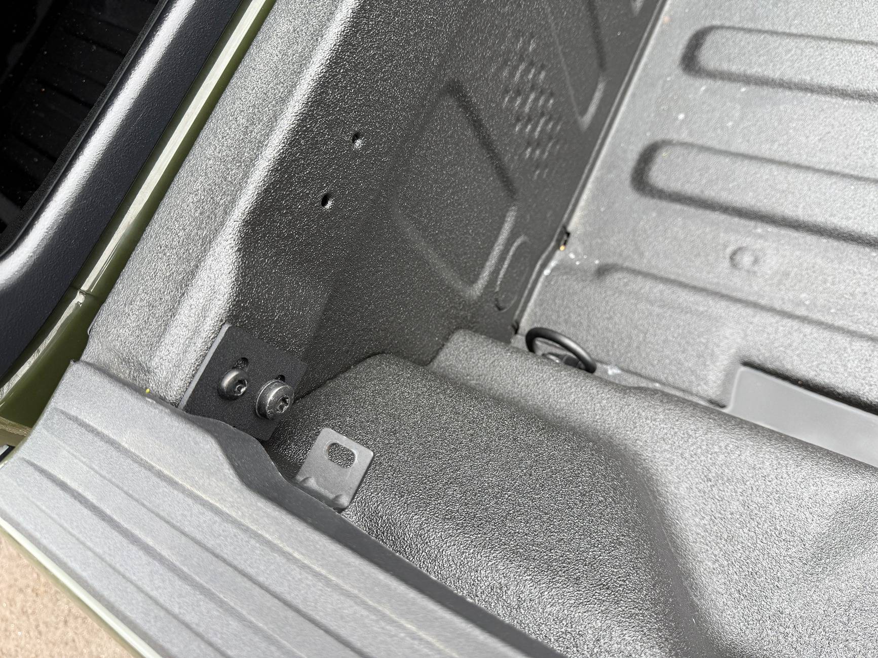 Jeep Gladiator What are these brackets/clips in the bed. IMG_3911.JPG