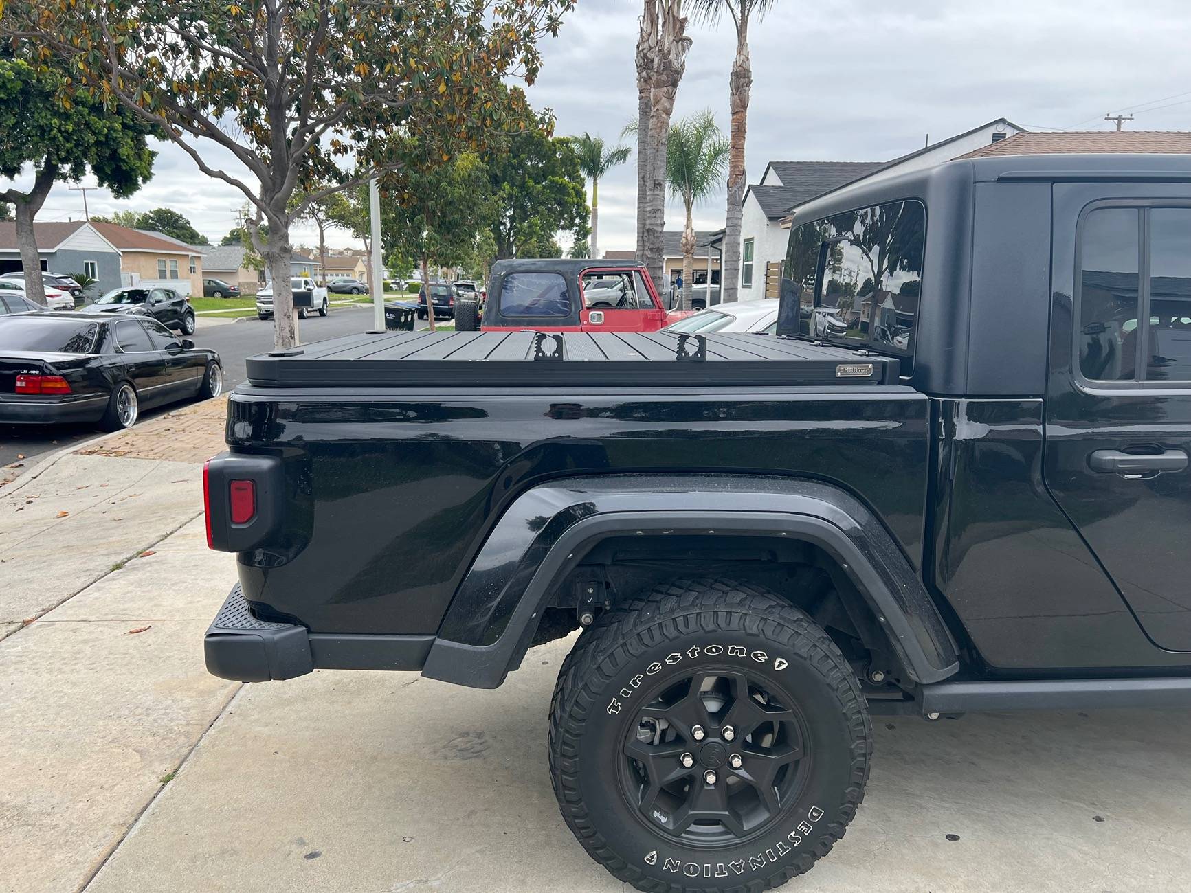 Jeep Gladiator Selling my truck bed cover Tourtop / Smartop IMG_0332