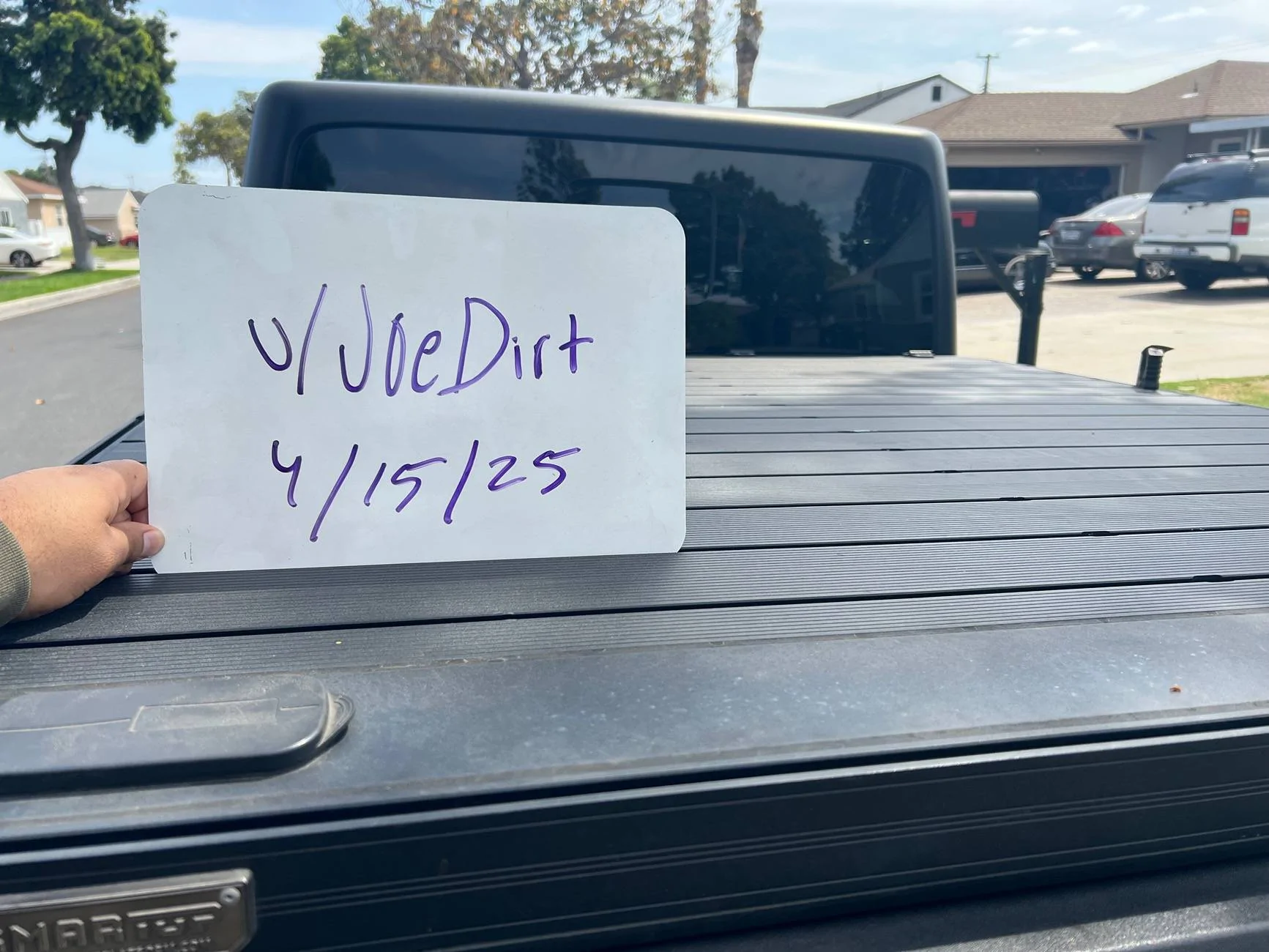 Jeep Gladiator Selling my truck bed cover Tourtop / Smartop IMG_0626