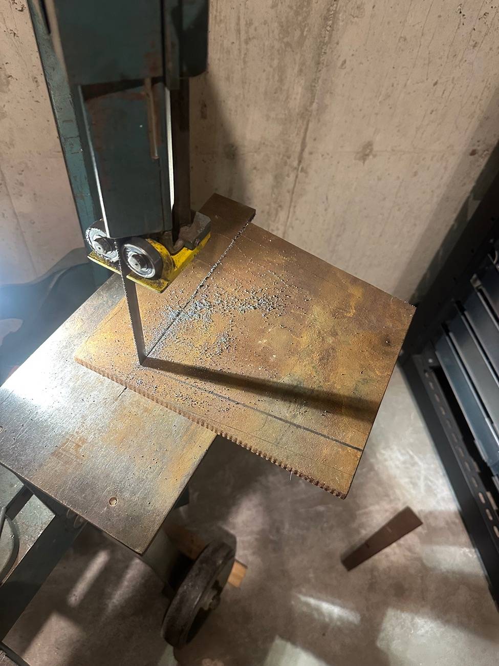 Jeep Gladiator Making a Vise Stand From Gladiator Parts IMG_2199