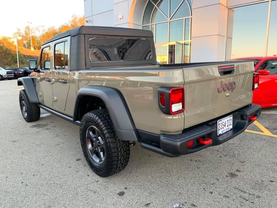 Jeep Gladiator GATOR Gladiator JT Club CCBB6952-E19C-4FB4-979D-F7CBD33F3171