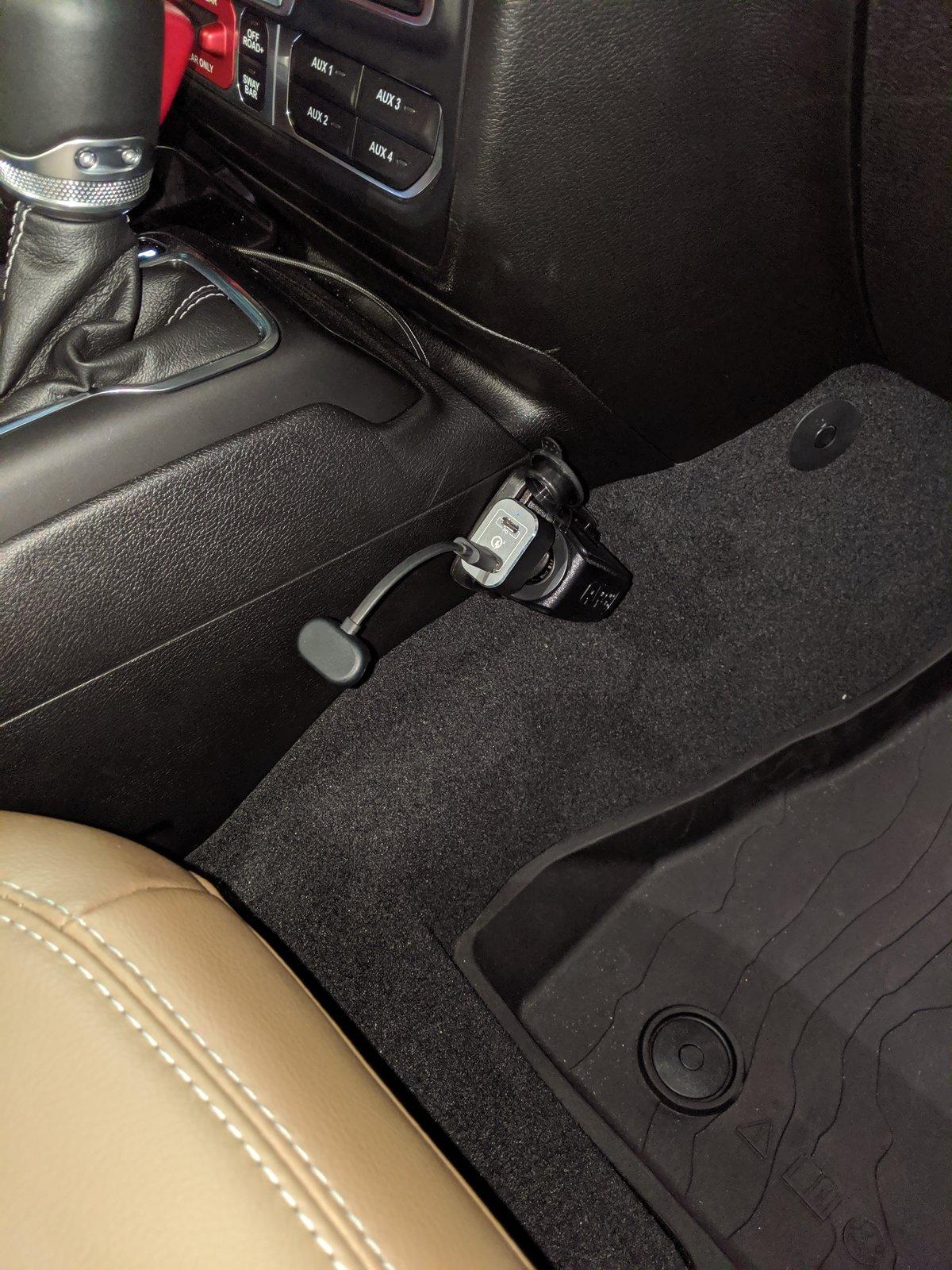 Jeep Gladiator 12v Socket/Lighter Constant Hot How To IMG_20191101_172612