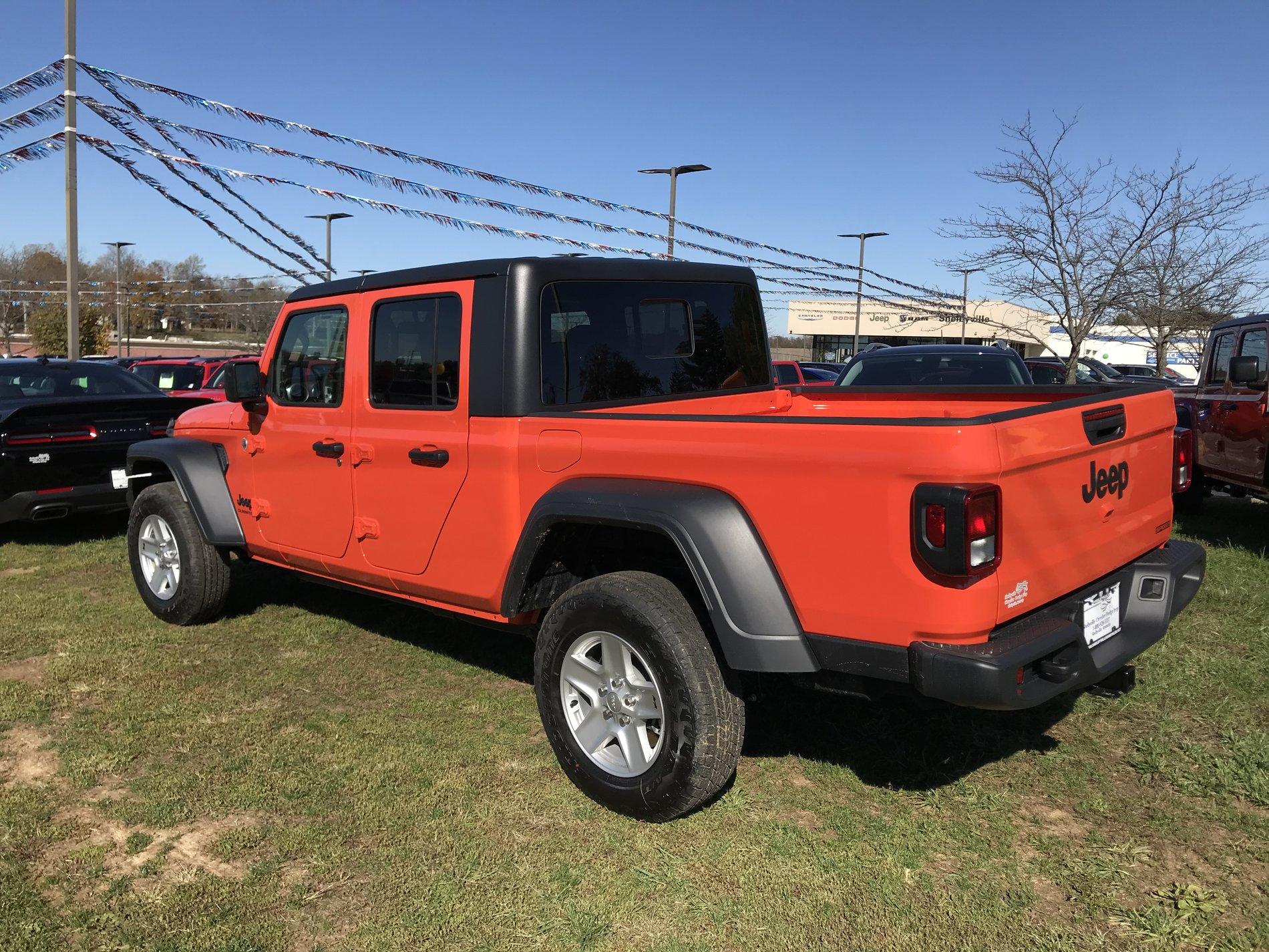 Jeep Gladiator Louisville Ky people looking for a great new Jeep deal? D14B21EF-78A8-4C4D-8A4B-B034BE400060