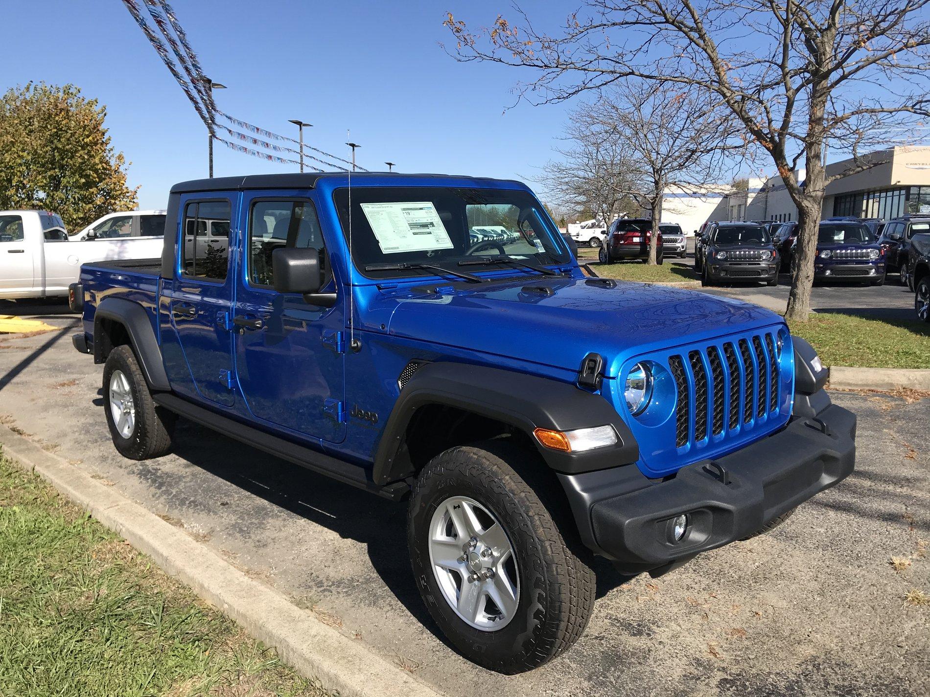Jeep Gladiator Louisville Ky people looking for a great new Jeep deal? 0D38D652-29EE-453D-B80B-086FDB08674B