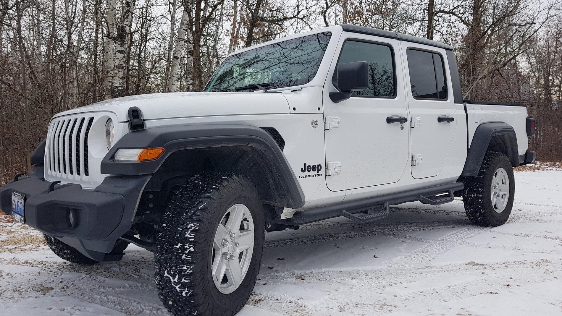 Jeep Gladiator BRIGHT WHITE Gladiator JT Club 20191103_100340