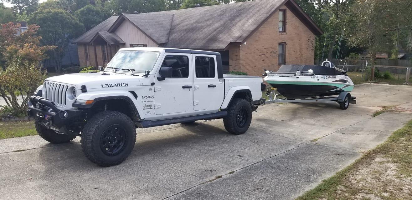 Jeep Gladiator Jeep Gladiator Lifts 75369195_2551339351646980_7126078144020217856_o