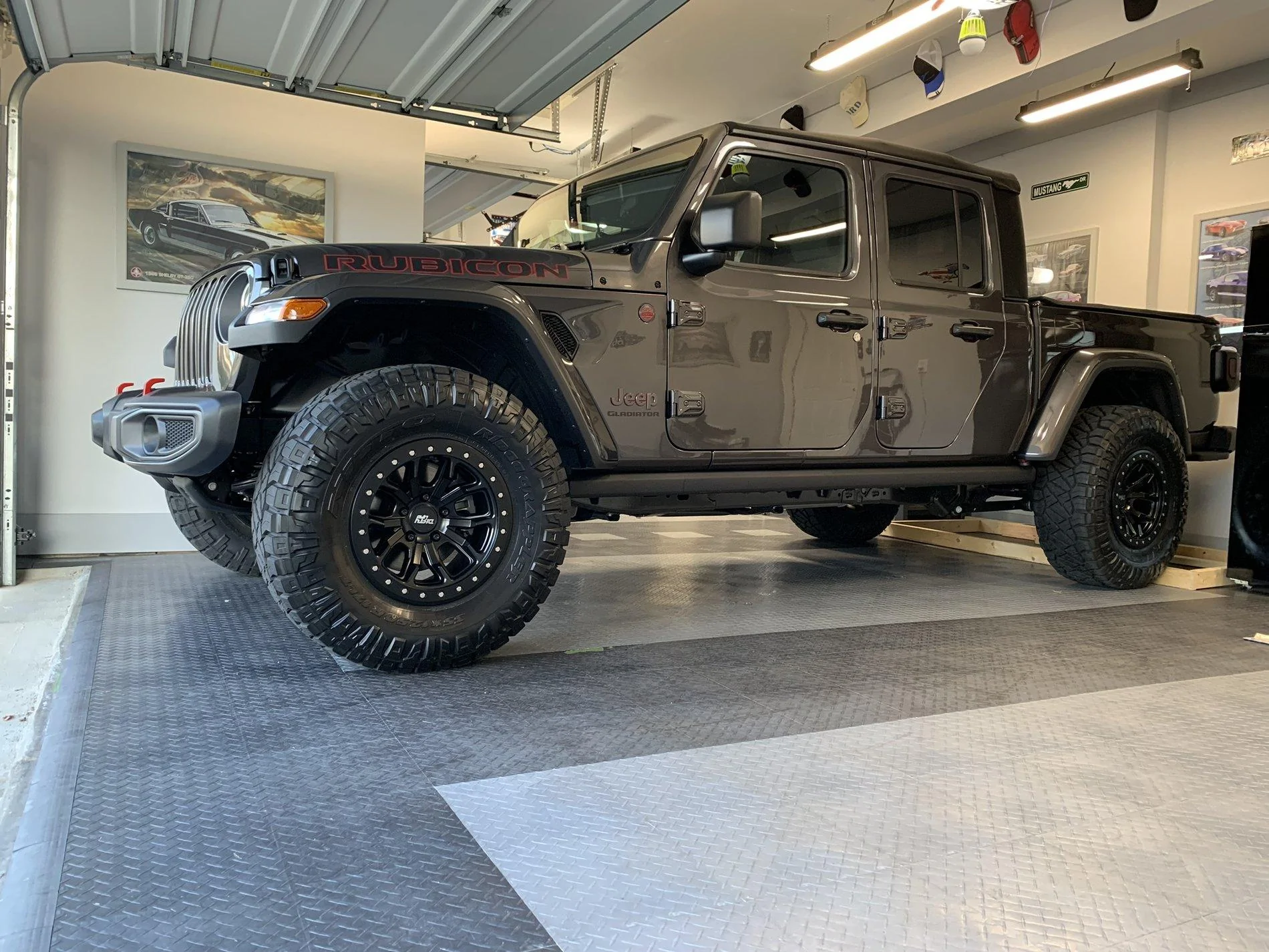 Jeep Gladiator Color regrets anyone??? 9F8BC9CE-D8AA-448E-B039-2A27F0F0CB76
