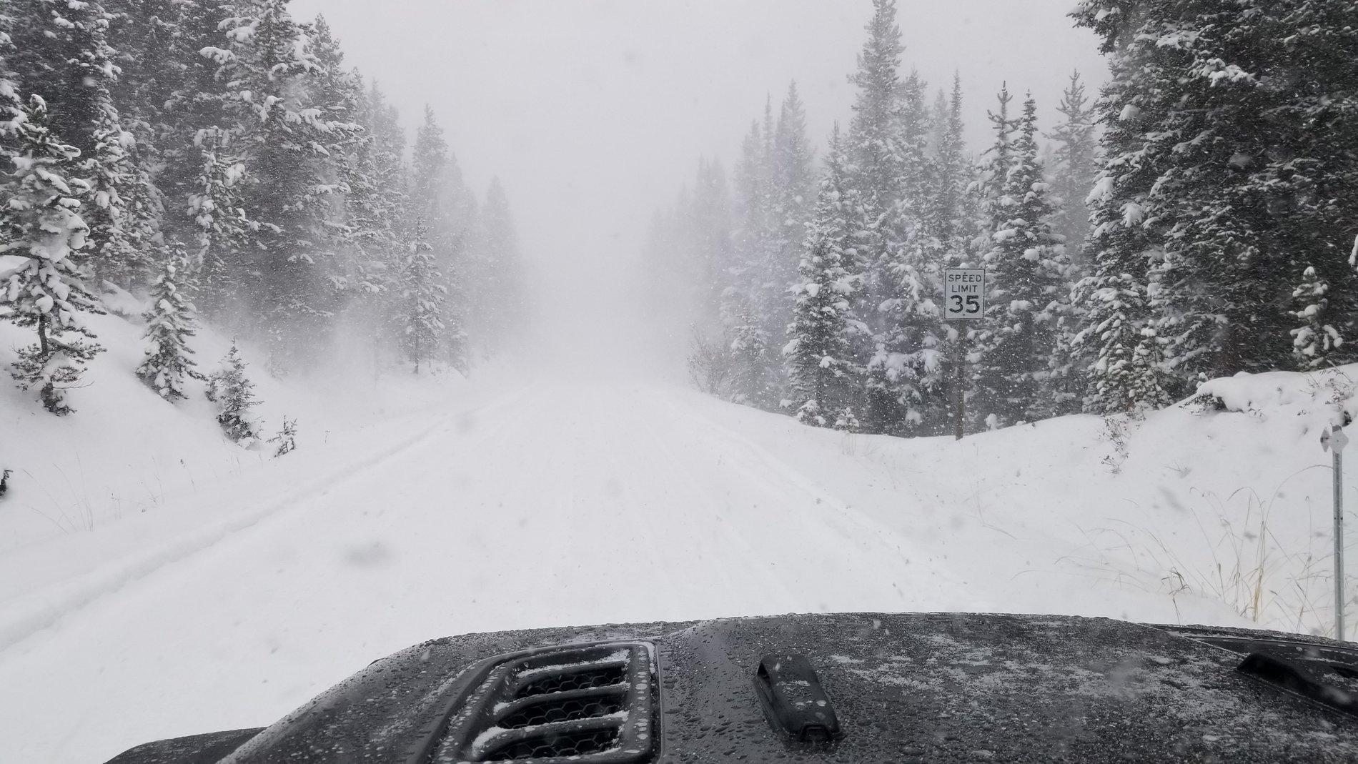 Jeep Gladiator Playing in the snow 20191028_145859