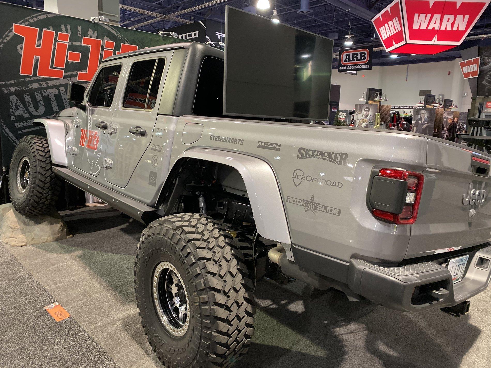 Jeep Gladiator SEMA show pic thread CD2D396C-1515-4299-A098-D7750AA78A54