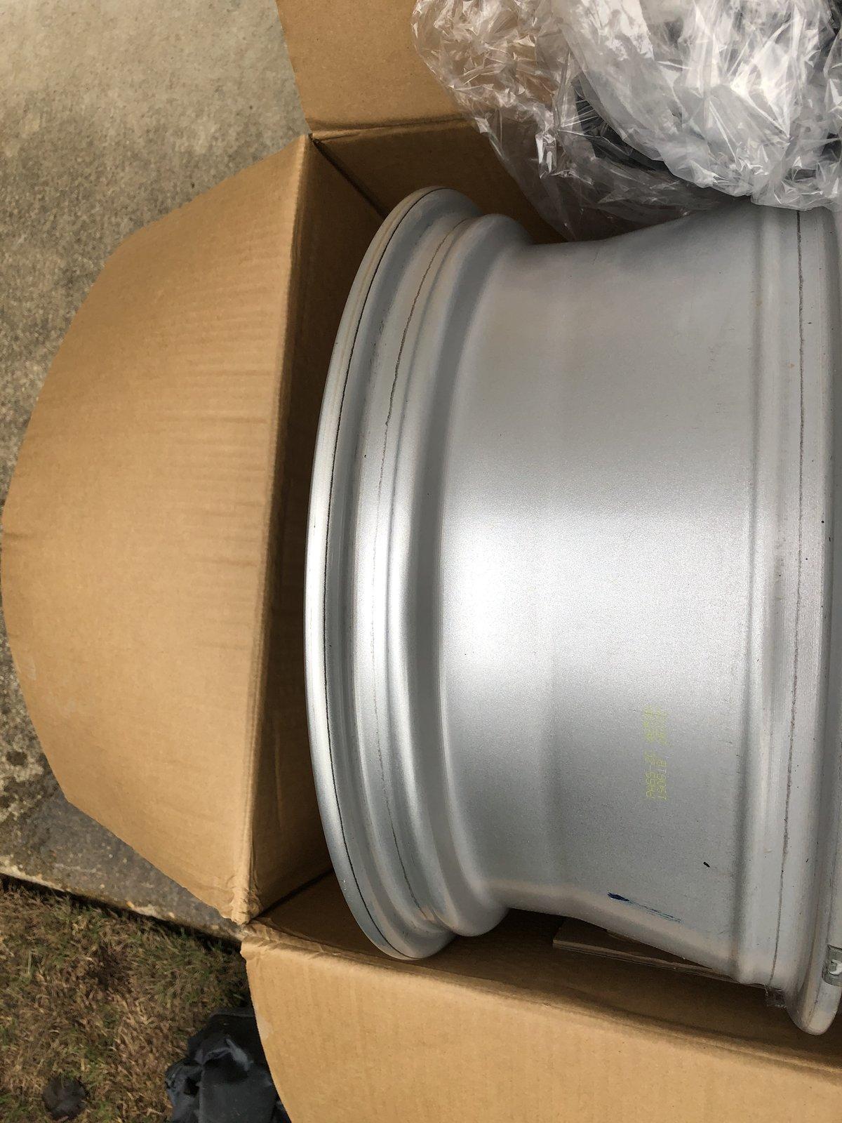 Jeep Gladiator Takeoff wheels and tires 8F3E1558-818C-49AD-A836-B0FBBD4EFCD1