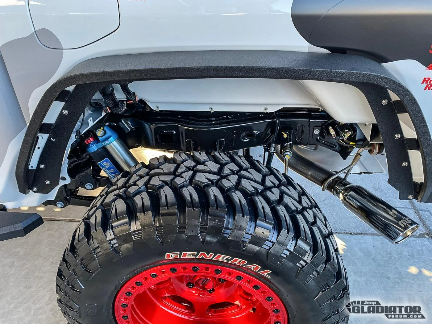 Jeep Gladiator Pro Motorsports 2020 Jeep Gladiator Magnuson Supercharged SEMA Build  [SEMA 2019] Pro-Motorsports-Supercharged-JT-Jeep-Gladiator-SEMA-Build--12