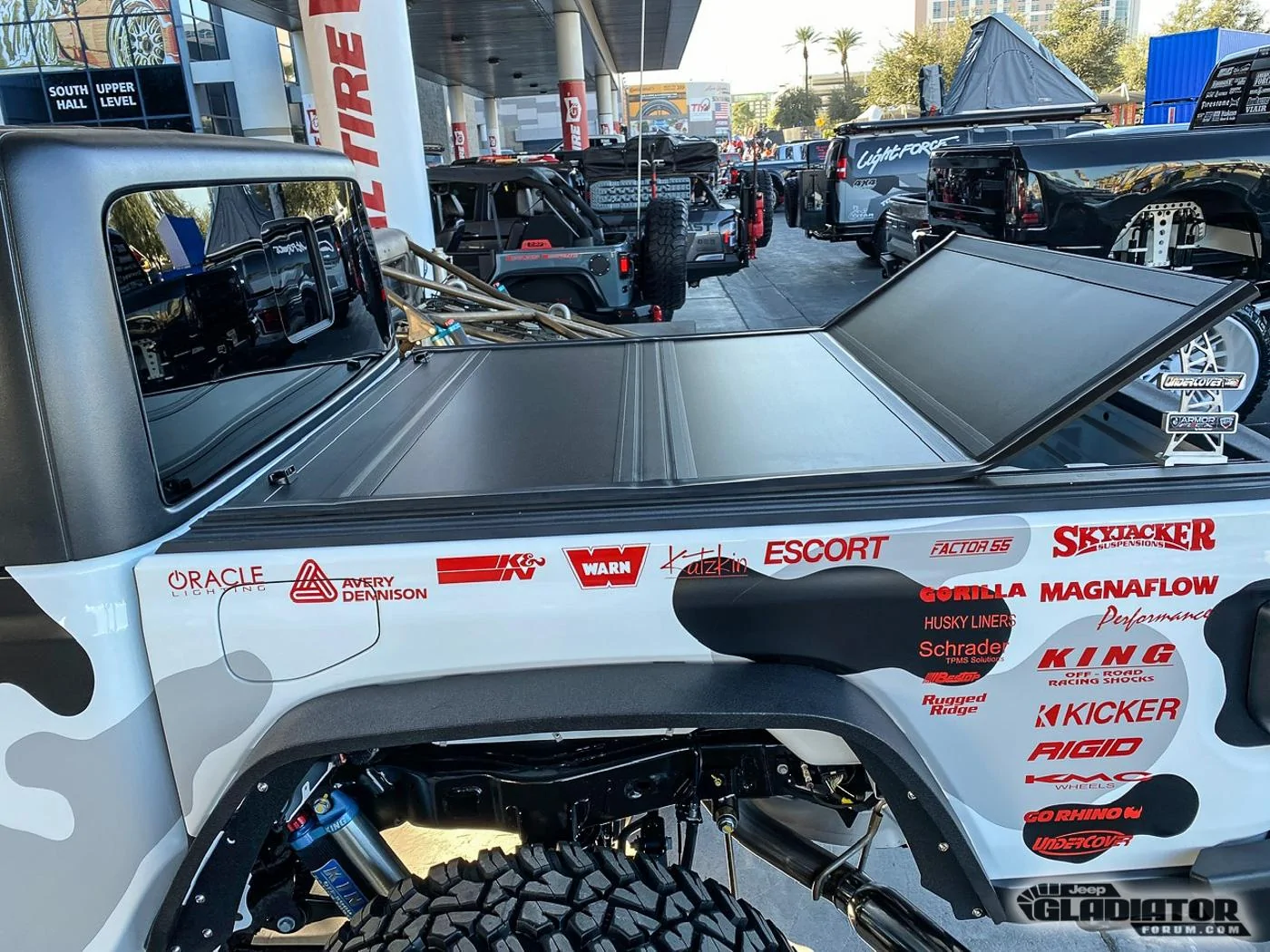 Jeep Gladiator Pro Motorsports 2020 Jeep Gladiator Magnuson Supercharged SEMA Build  [SEMA 2019] Pro-Motorsports-Supercharged-JT-Jeep-Gladiator-SEMA-Build--17