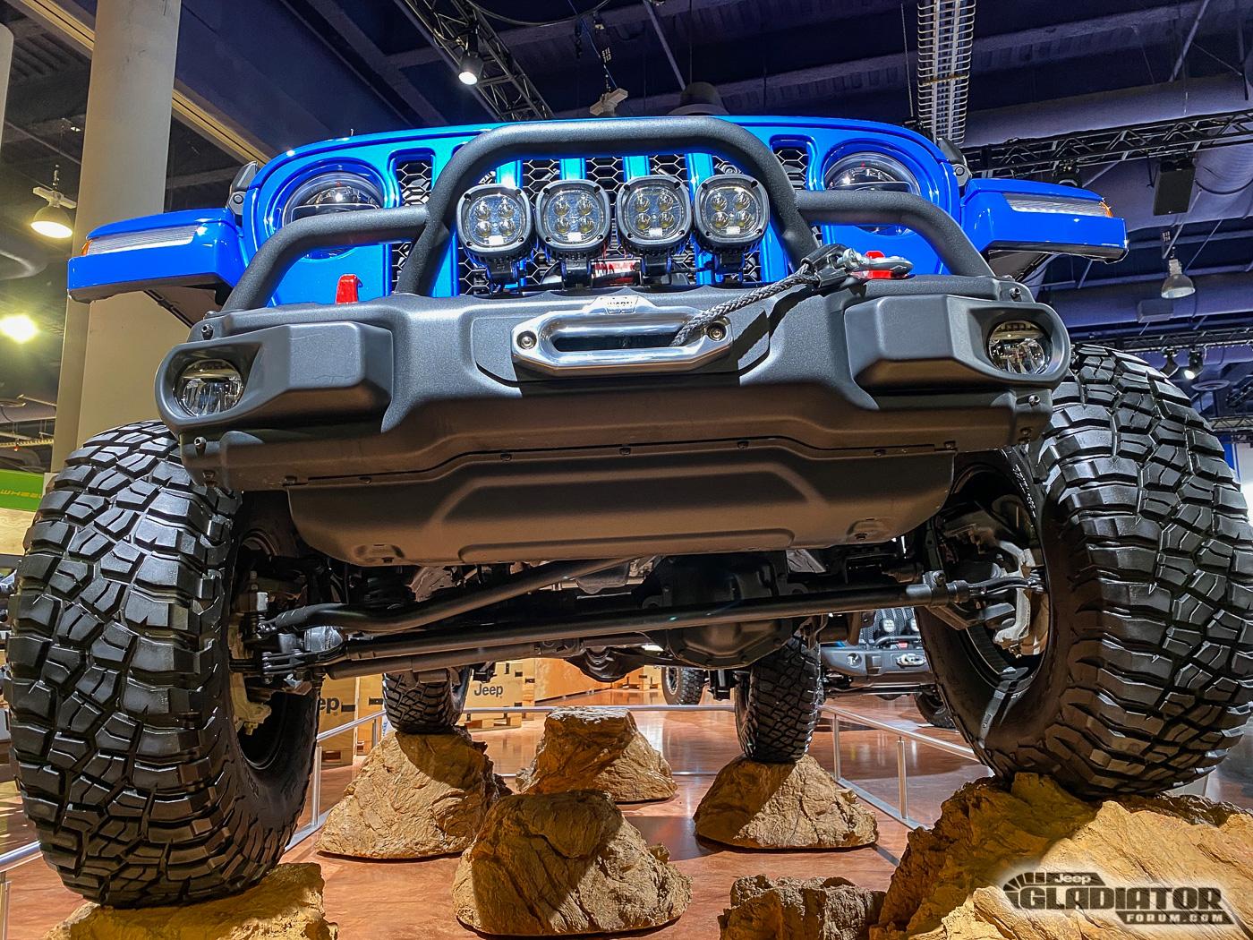 Jeep-J6-Concept-Gladiator-SEMA-Build-2.jpg