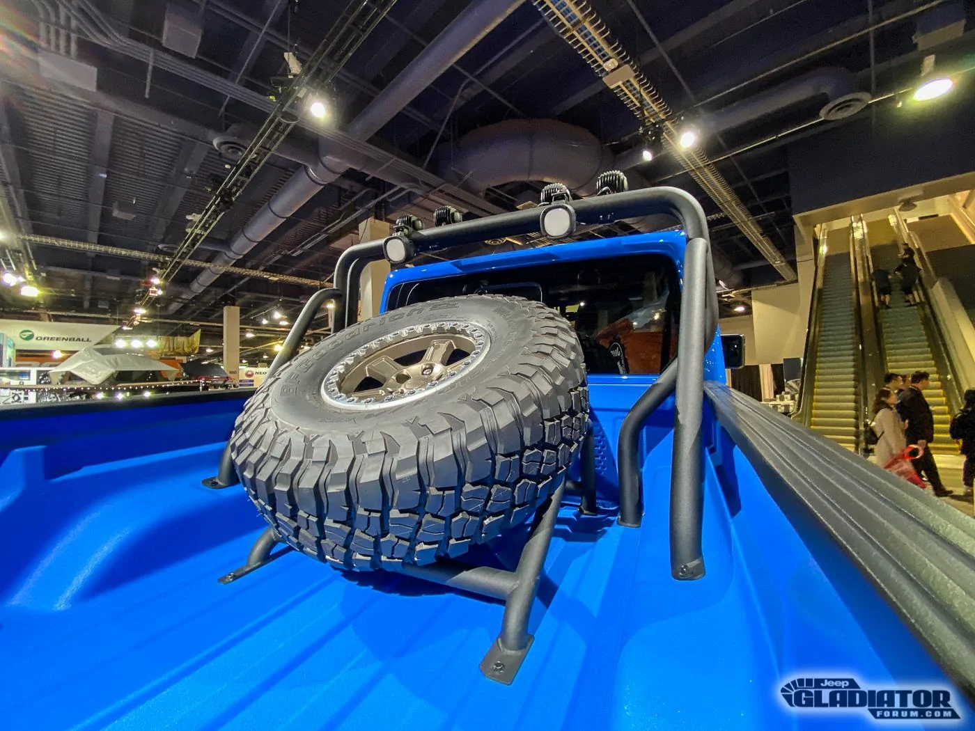 Jeep-J6-Concept-Gladiator-SEMA-Build-10.webp