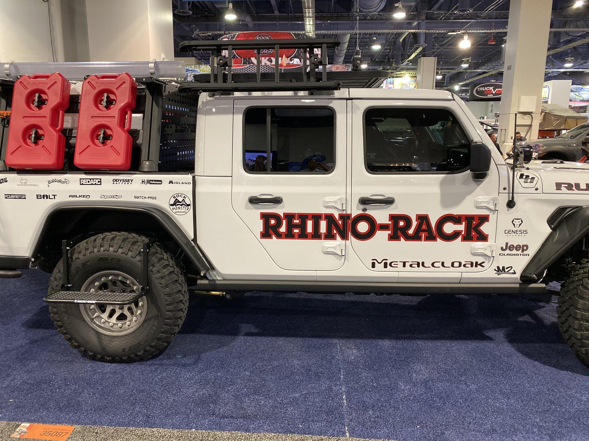 Jeep Gladiator SEMA show pic thread F558B95F-EC80-41F9-A132-8F11F6C15EB4