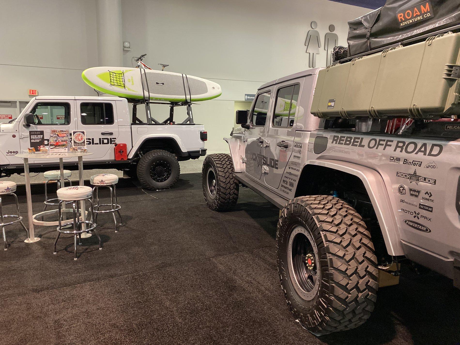 Jeep Gladiator SEMA show pic thread 4A6CA7F4-C200-4D36-8AF9-9E145A008FFF