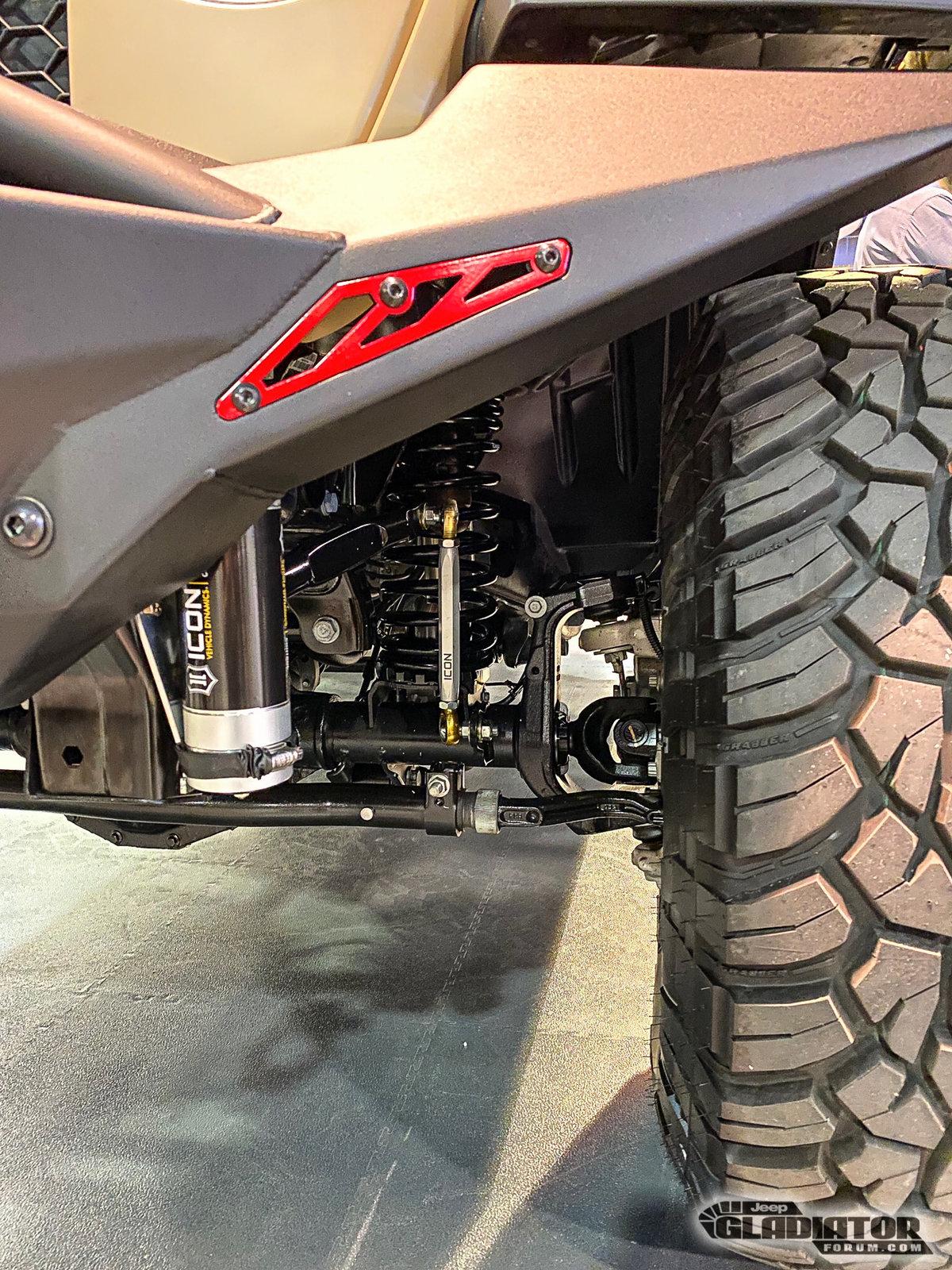 Jeep Gladiator Decked Jeep Gladiator Build [SEMA 2019] Decked-Jeep-Gladiator-SEMA-Build-6