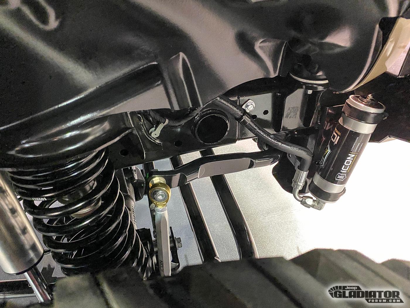 Jeep Gladiator Decked Jeep Gladiator Build [SEMA 2019] Decked-Jeep-Gladiator-SEMA-Build-11