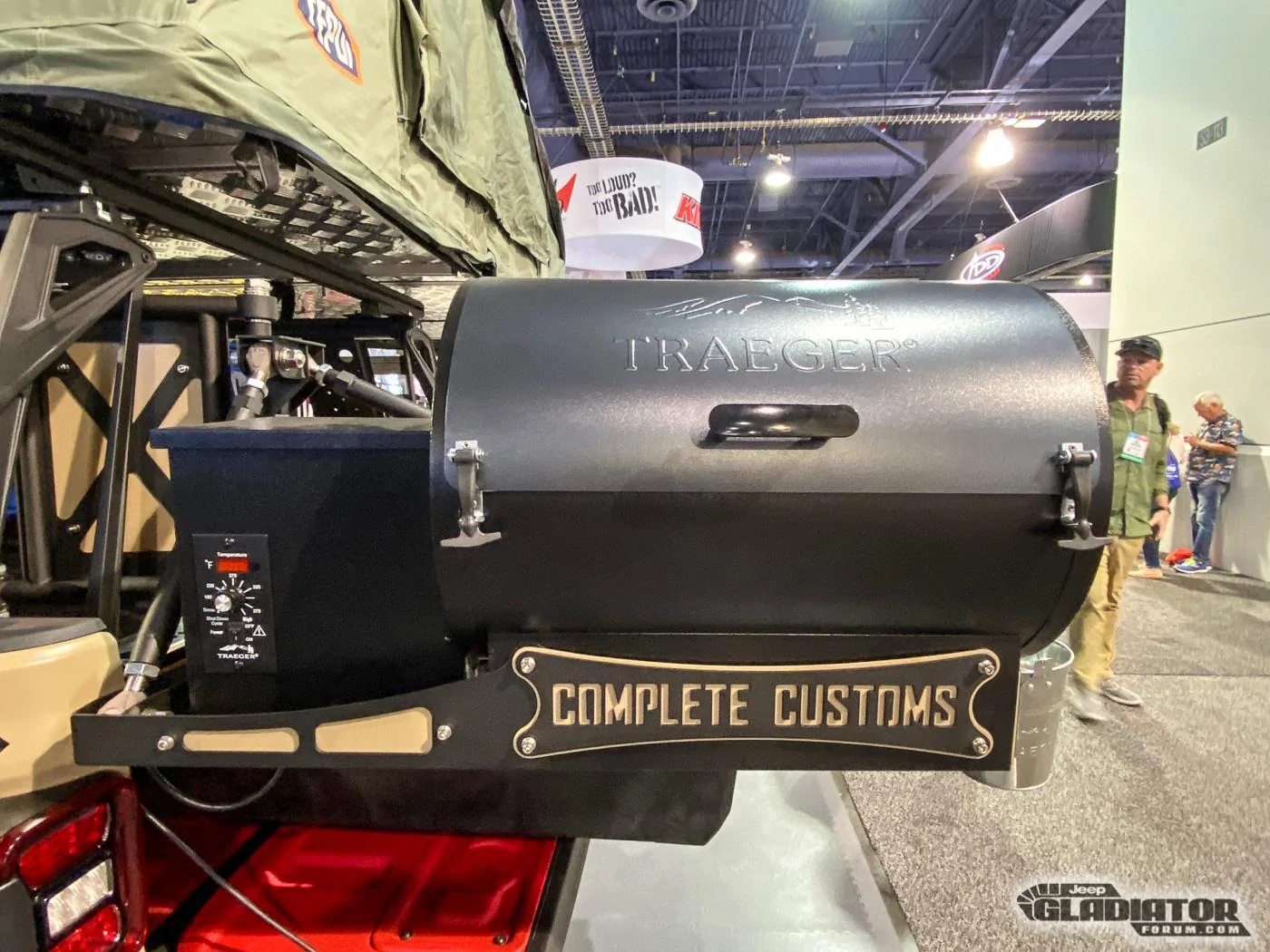Jeep Gladiator Decked Jeep Gladiator Build [SEMA 2019] Decked-Jeep-Gladiator-SEMA-Build-18